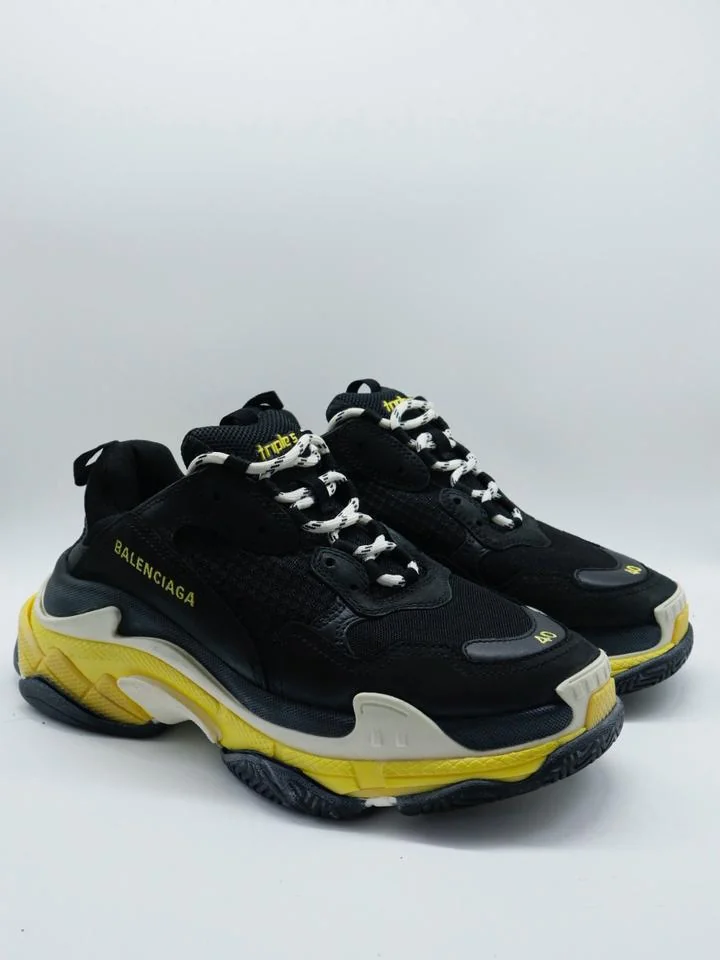 Balenciaga Triple S - Imagen 1