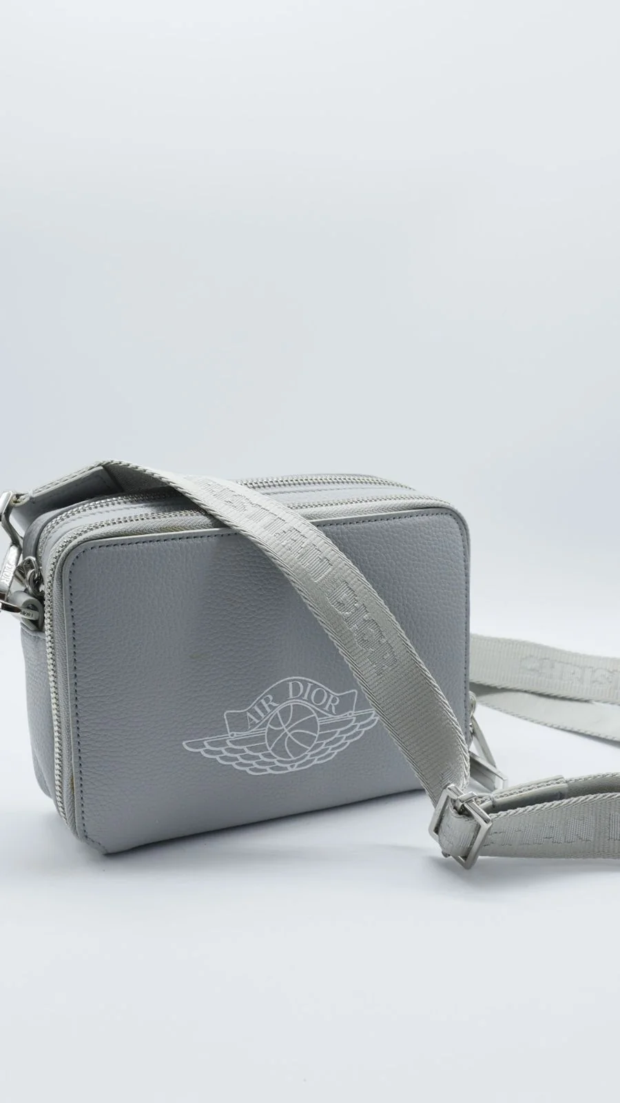 Crossbody Jordan x Dior  - Imagen 3