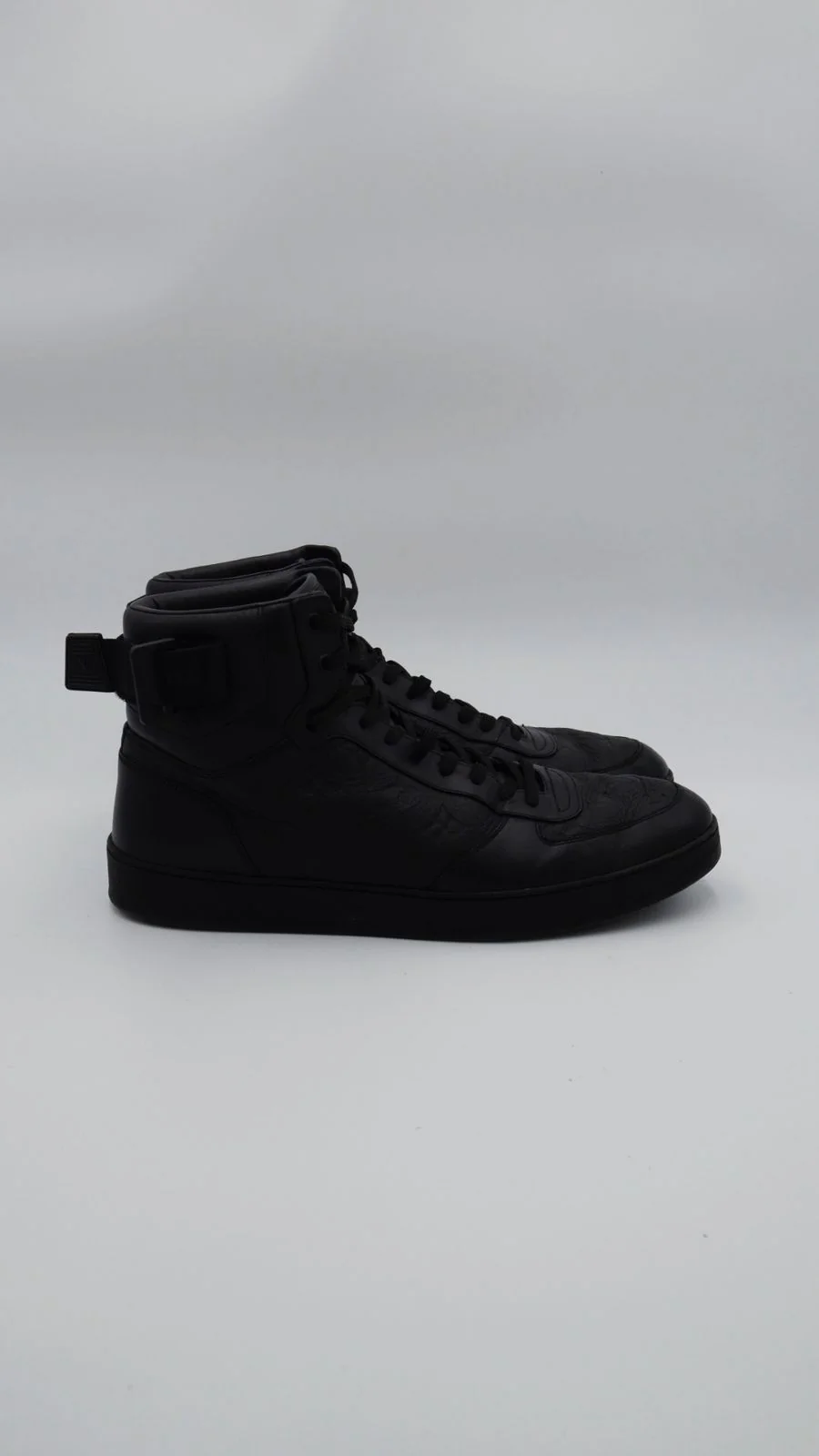 Louis Vuitton Rivioli High 