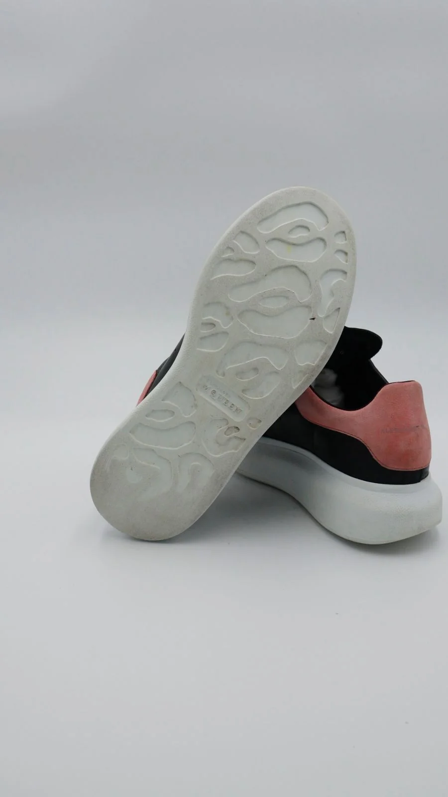 Alexander Mcqueen Black/Pink  - Imagen 3