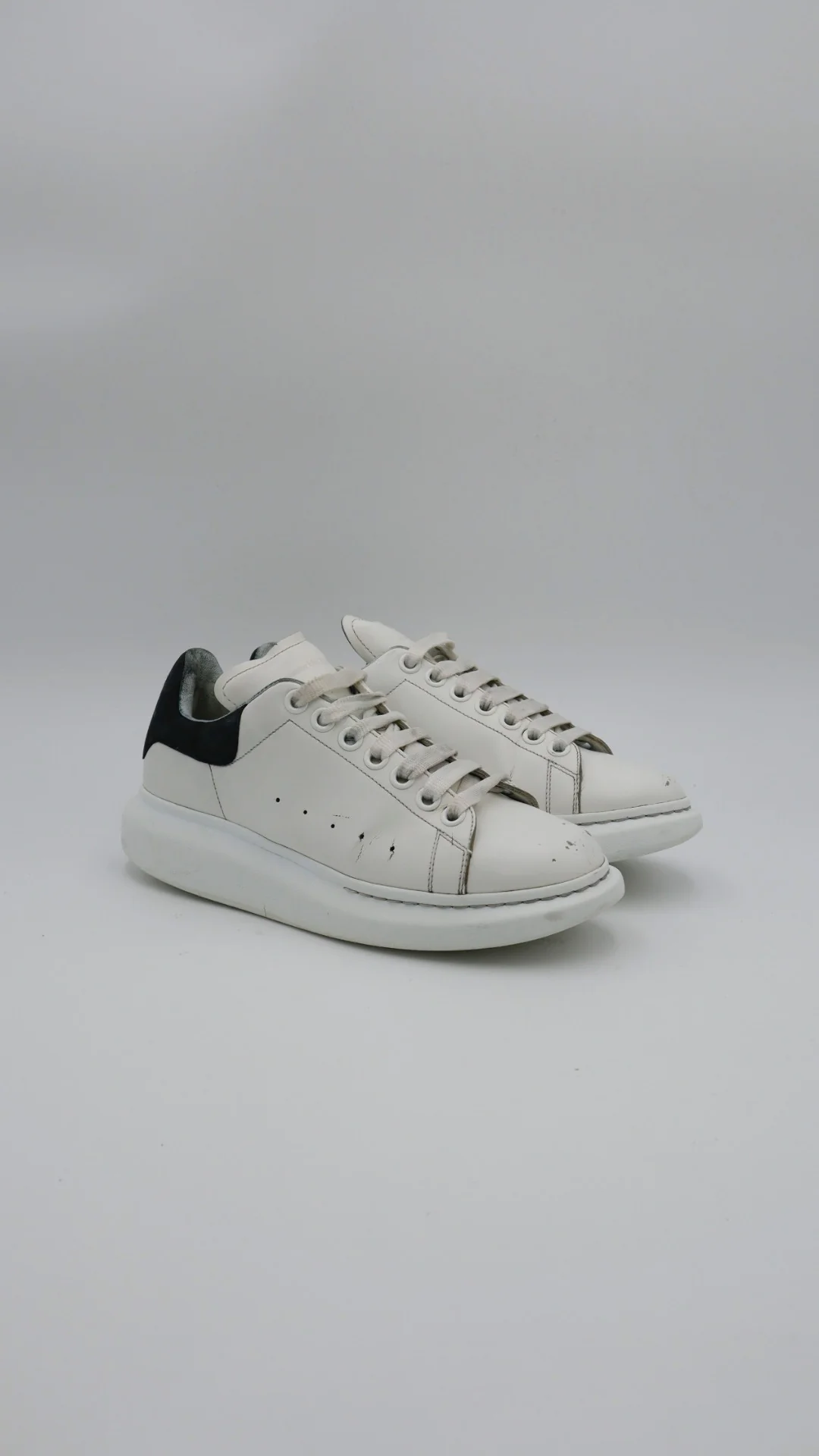 Alexander Mcqueen Clásico  - Imagen 1