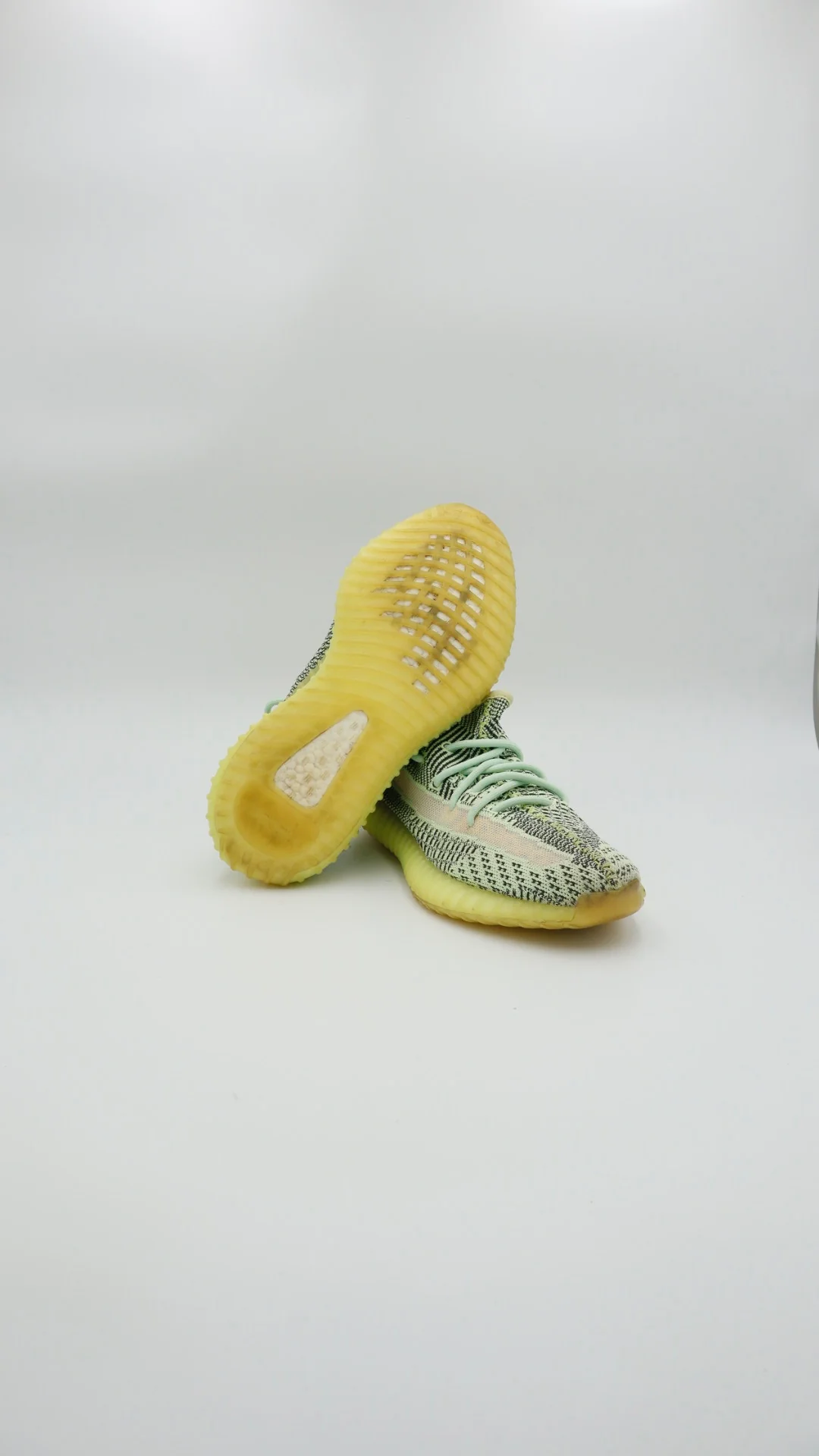 Yeezy 350 Yeezrel - Imagen 3