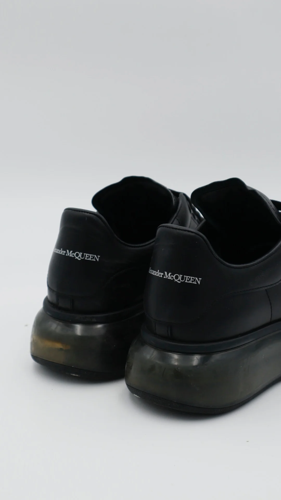Alexander Mcqueen Triple Black  - Imagen 2