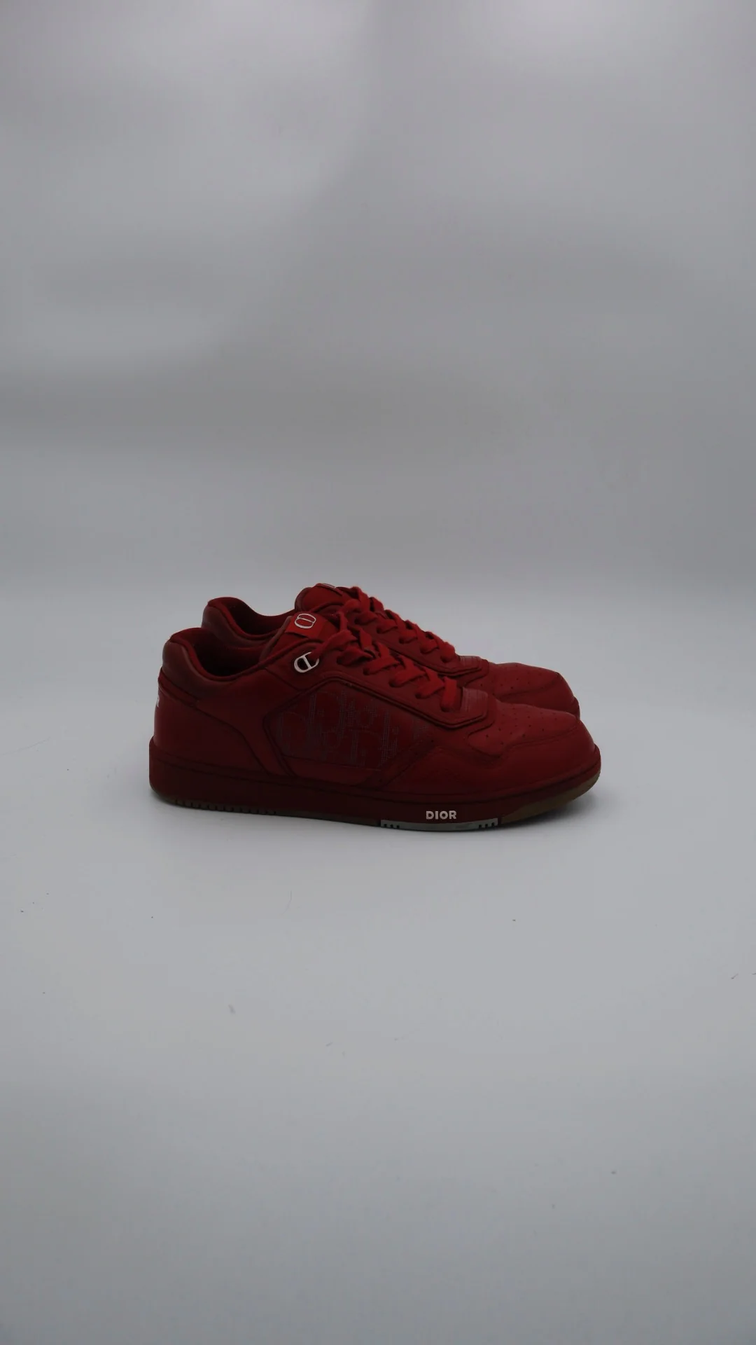 Dior B27 Low World Tour