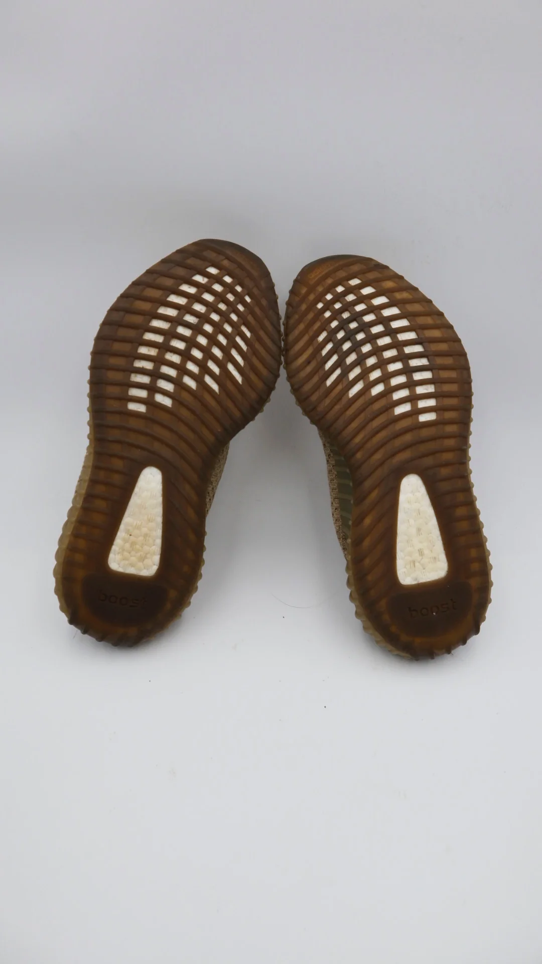 Yeezy 350 Sand  - Imagen 5