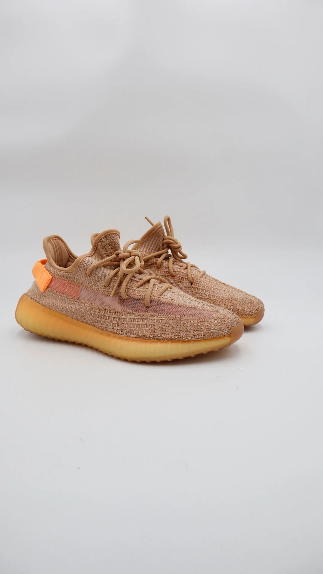 Yeezy 350 Clay  - Imagen 1