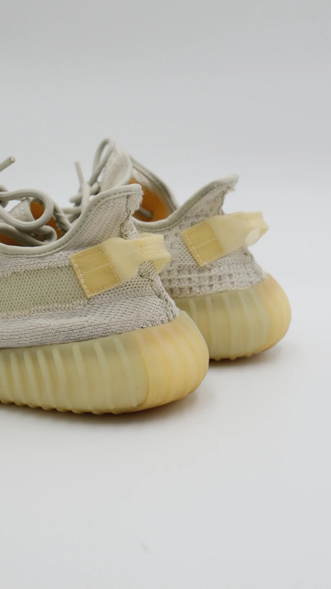 Yeezy 350 Light  - Imagen 2