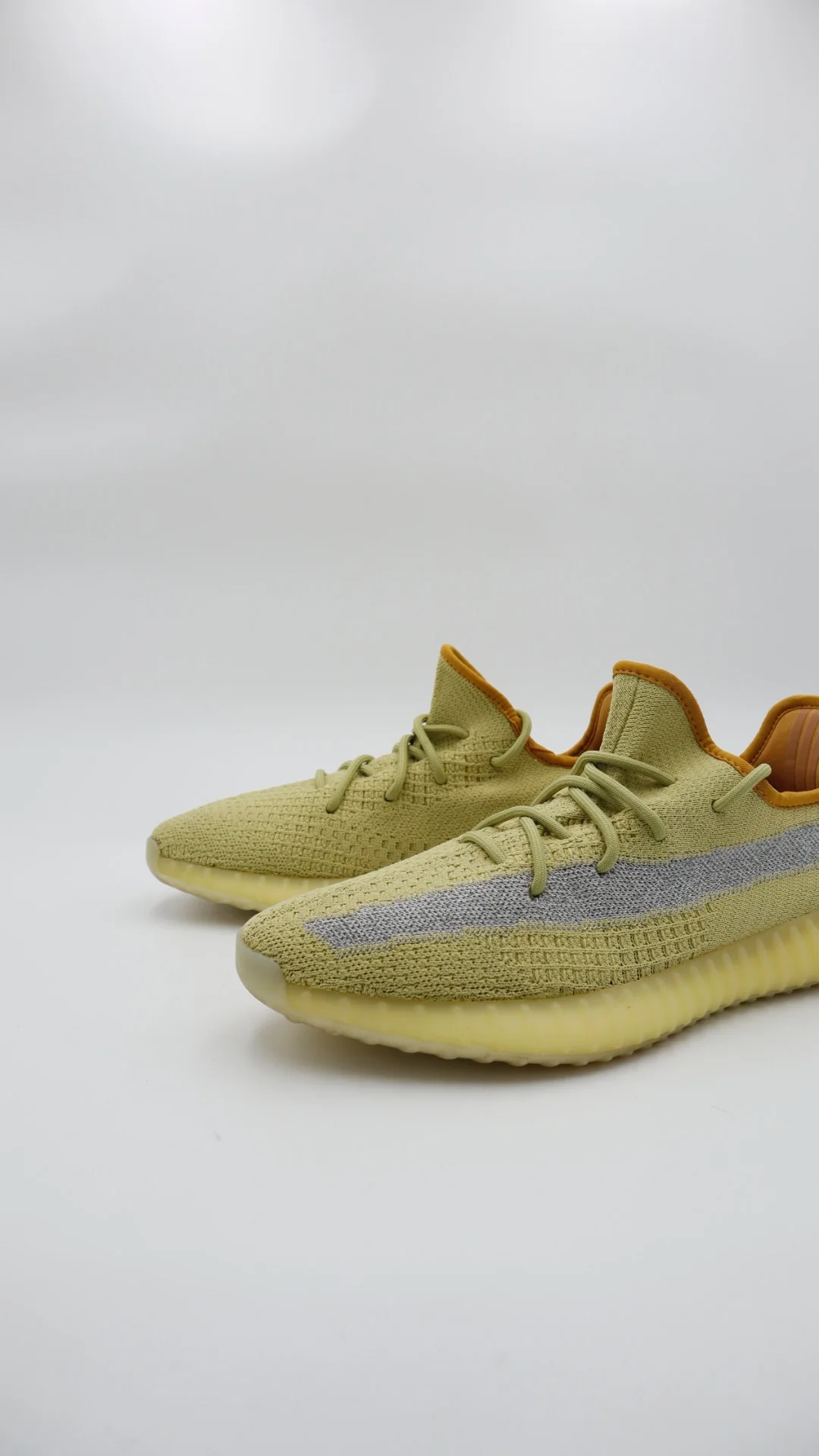 Yeezy 350 Marsh  - Imagen 1