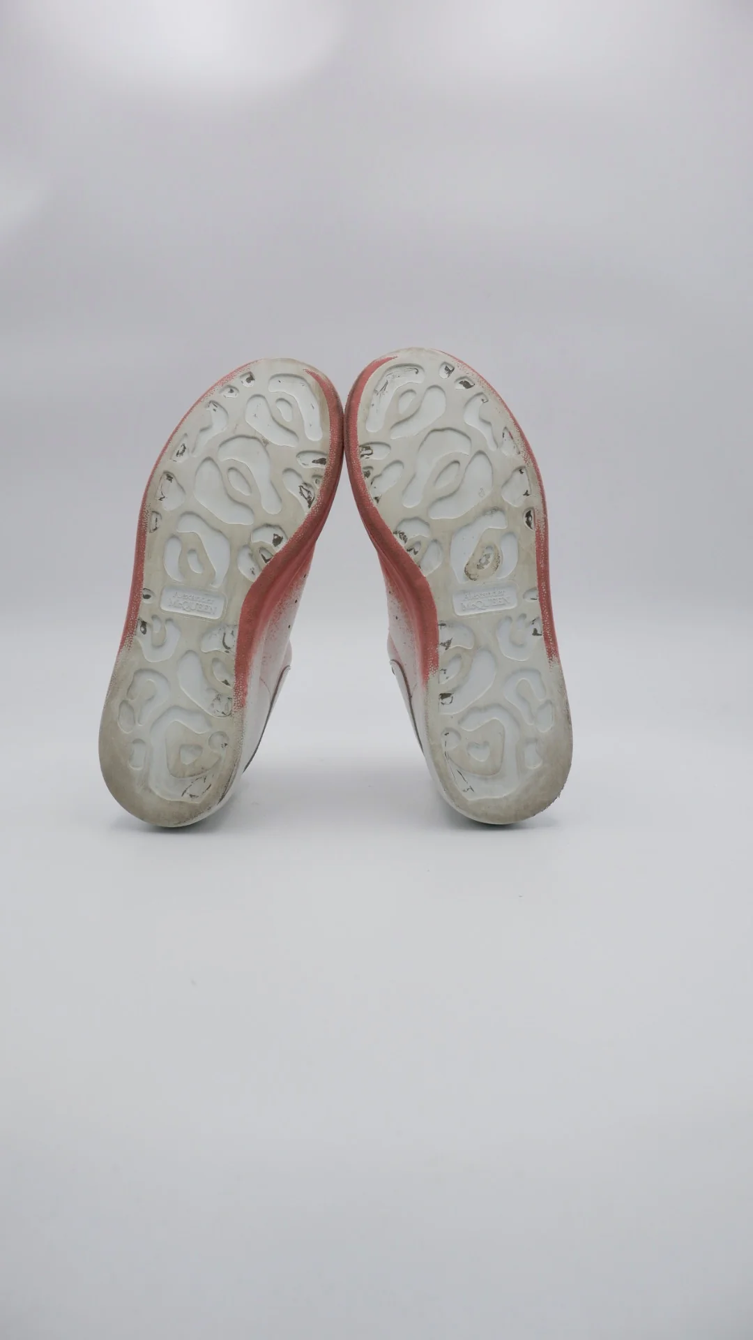 Mcqueen White Pink  - Imagen 5