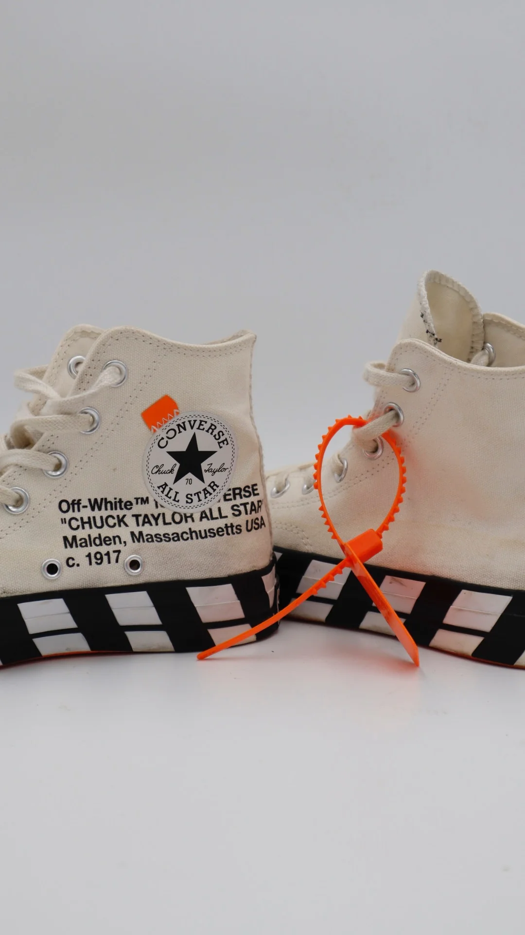 Converse X Off White - Imagen 3