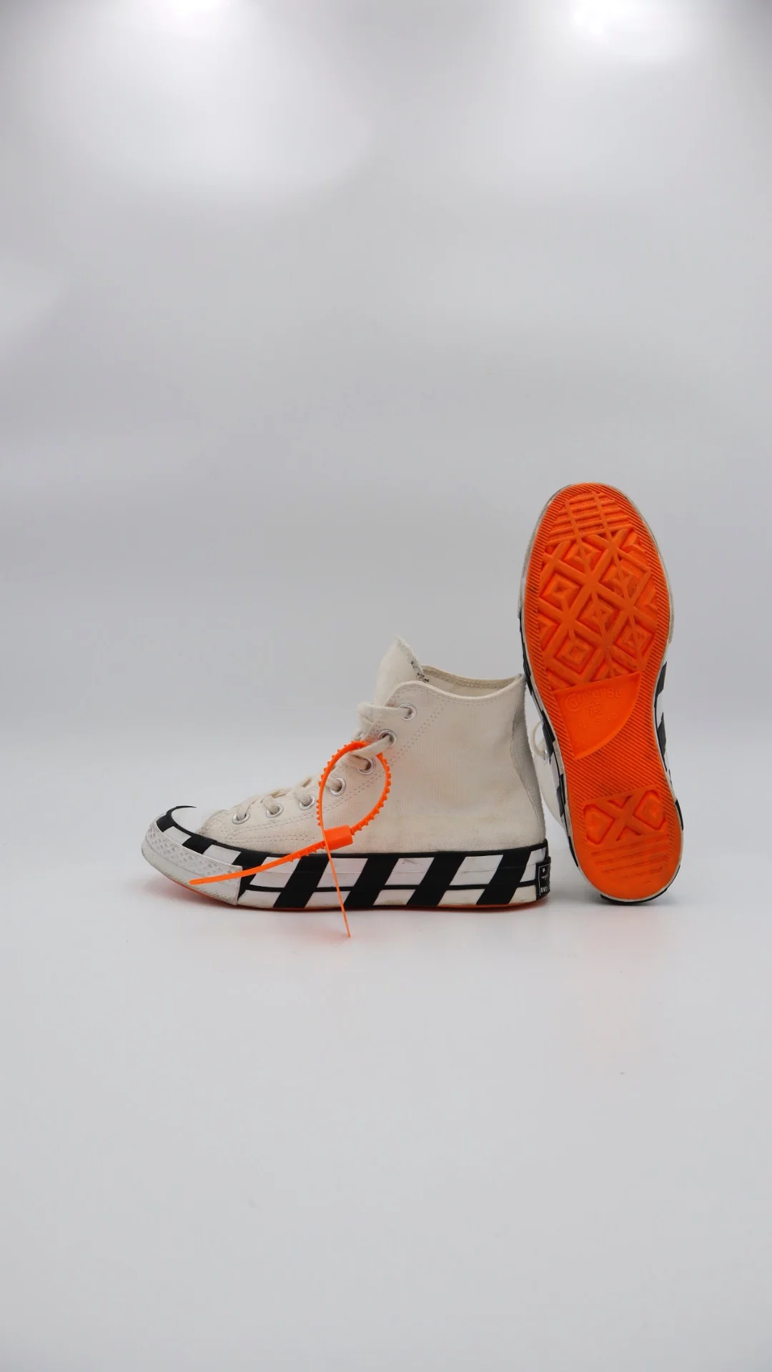 Converse X Off White - Imagen 4