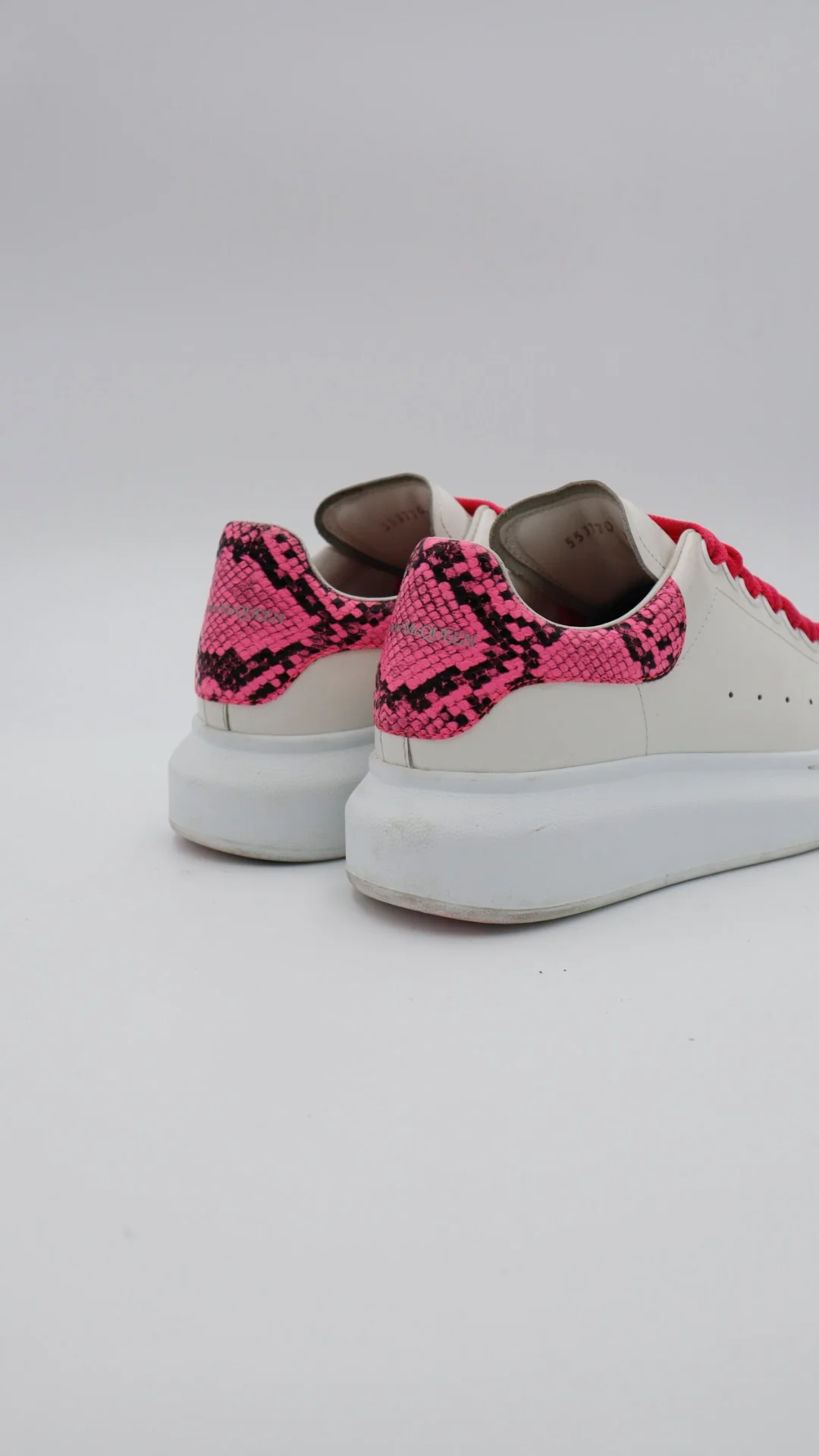 Mcqueen Pink N Black - Imagen 2