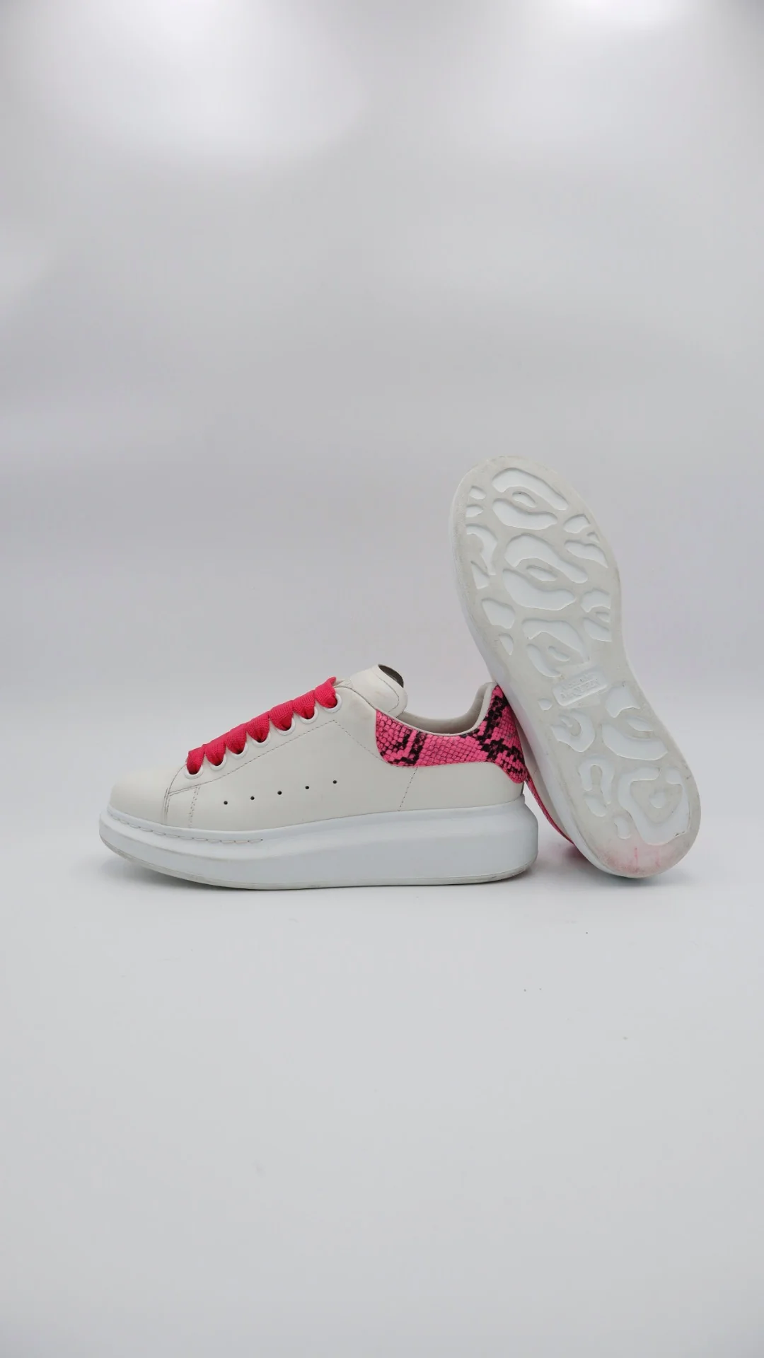 Mcqueen Pink N Black - Imagen 4