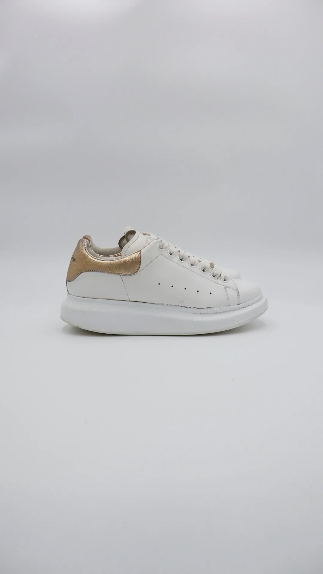 Mcqueen White Gold