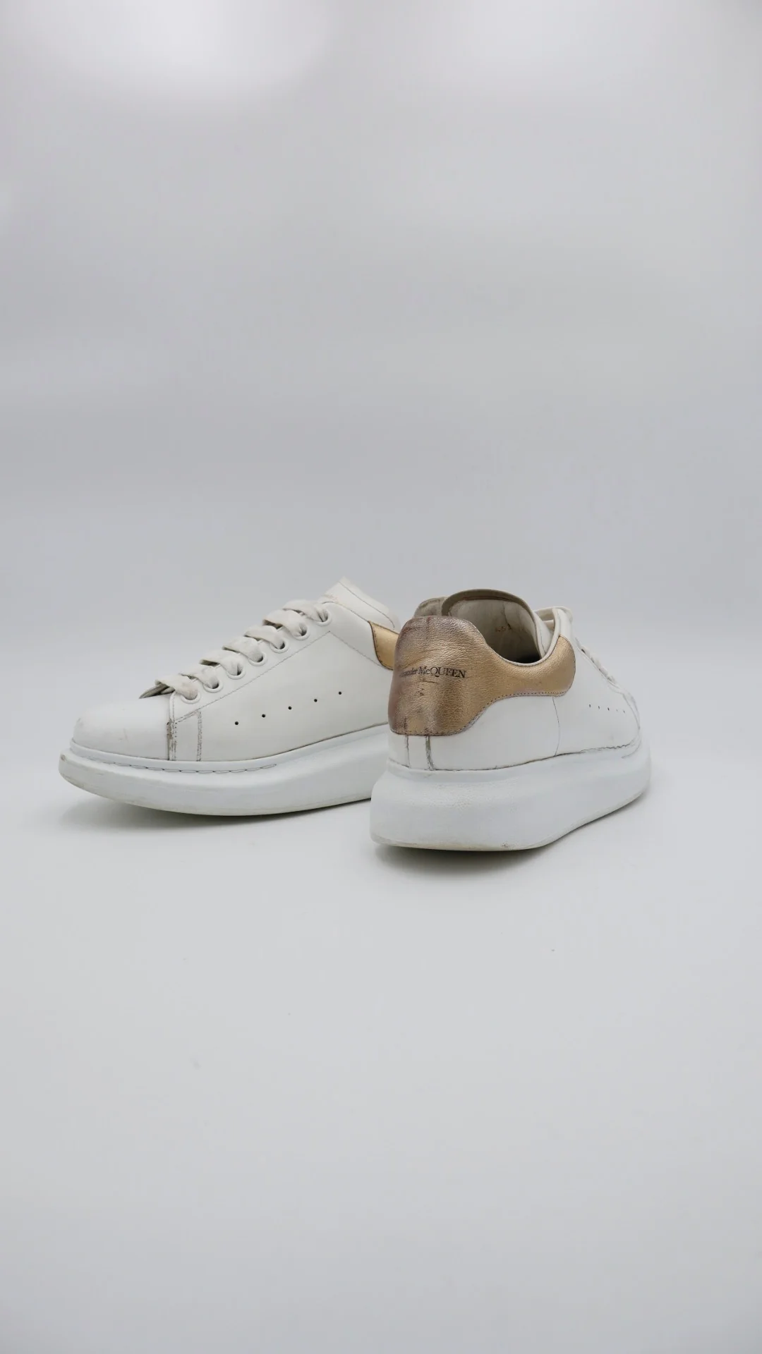 Mcqueen White Gold - Imagen 3