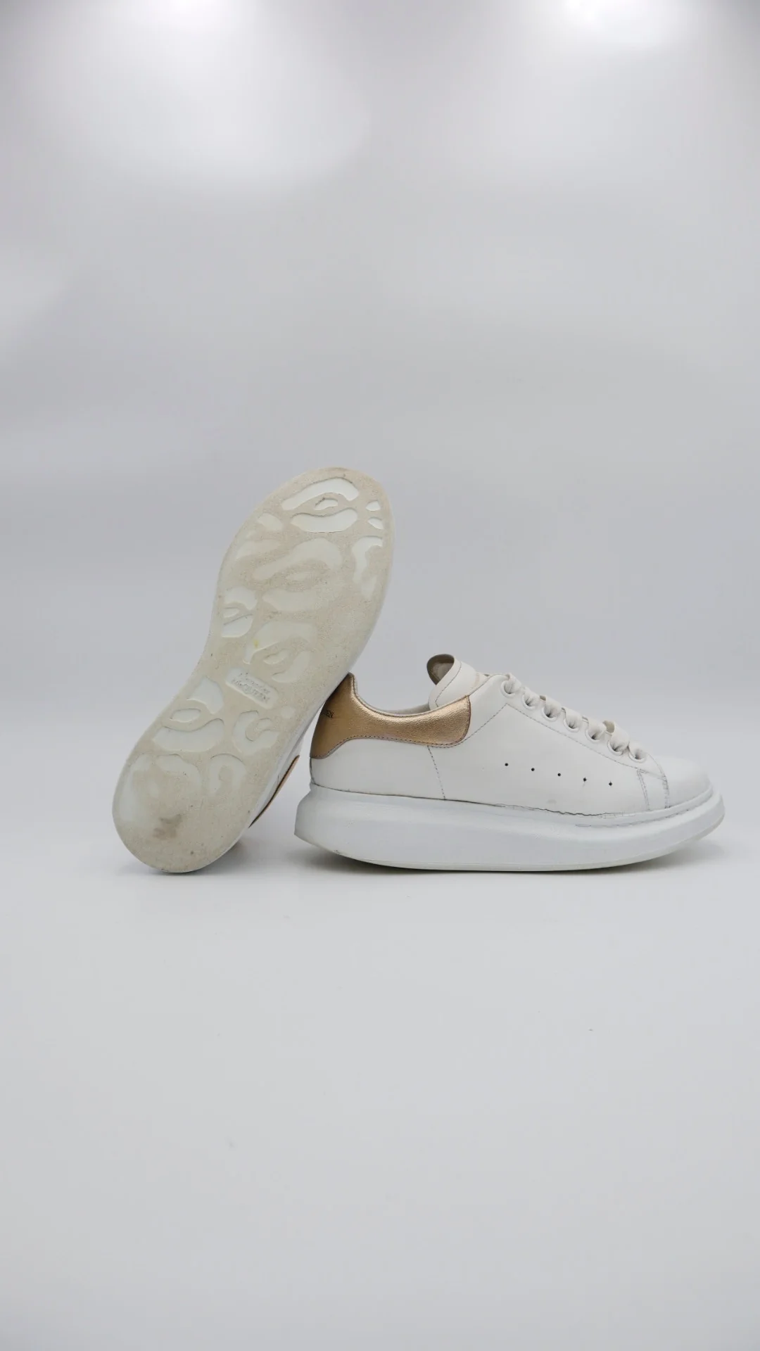 Mcqueen White Gold - Imagen 4