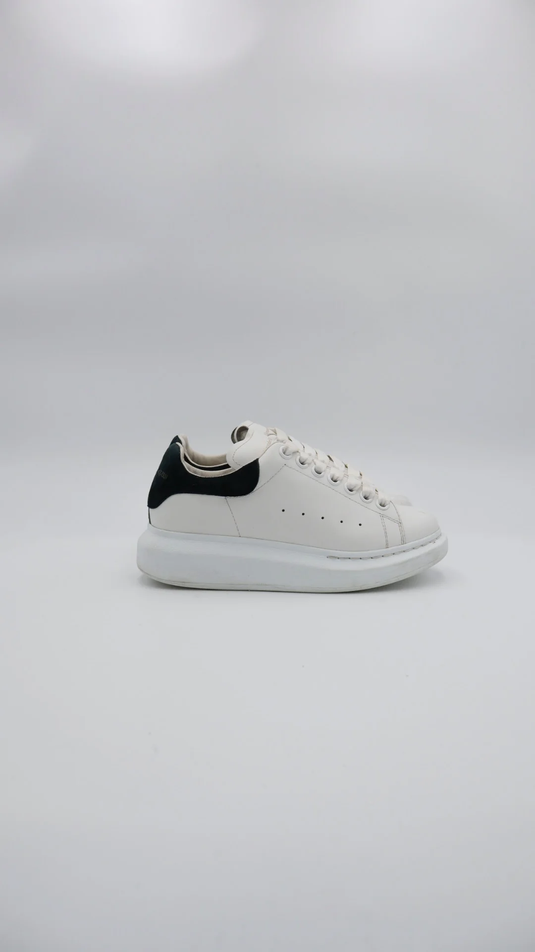 Mcqueen Classic Suede