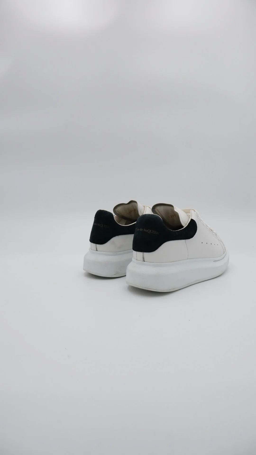 Mcqueen Classic Suede - Imagen 2