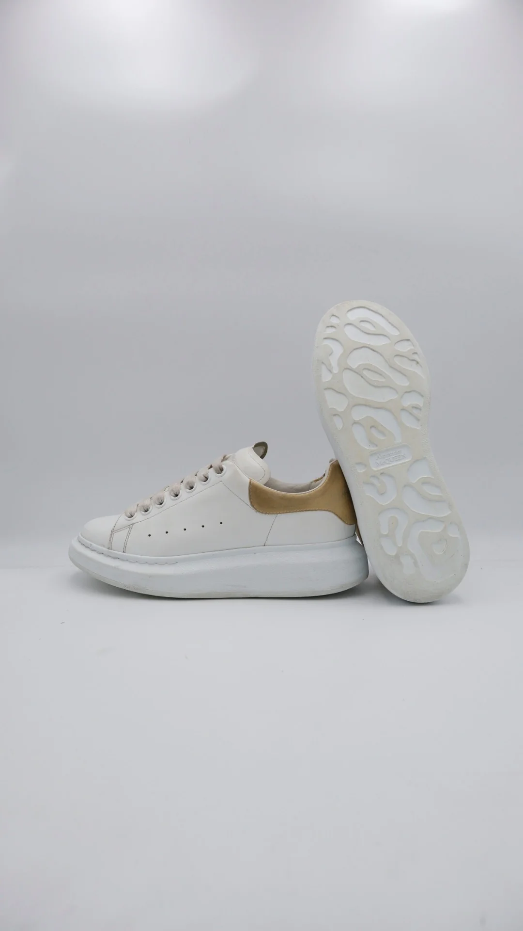 Mcqueen Gold - Imagen 3