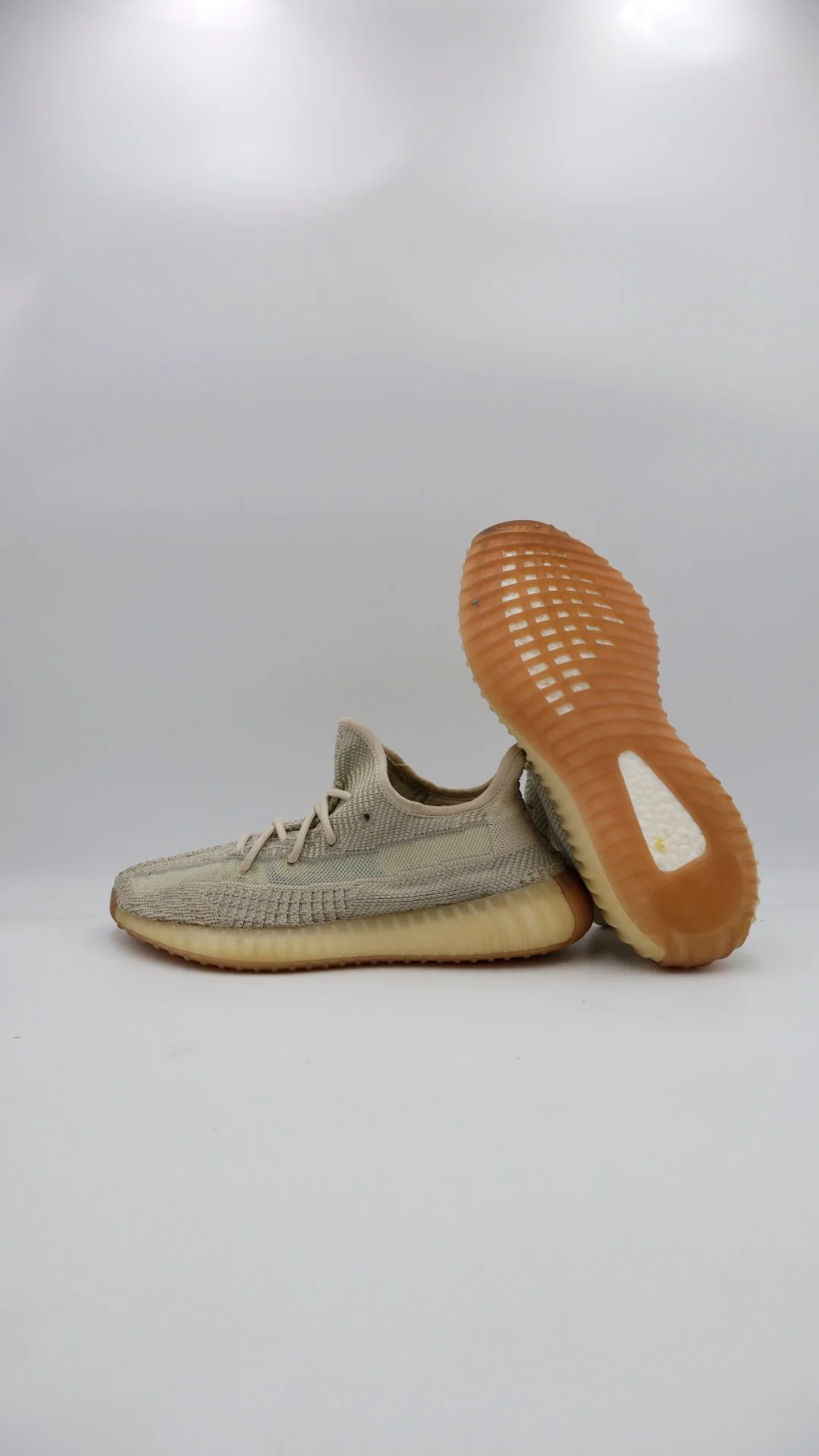 Yeezy 350 Citrin - Imagen 5