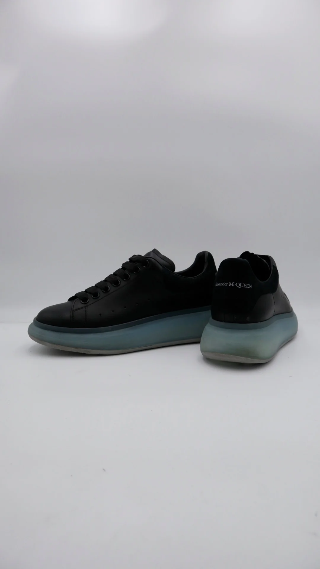 Mcqueen Black  - Imagen 3