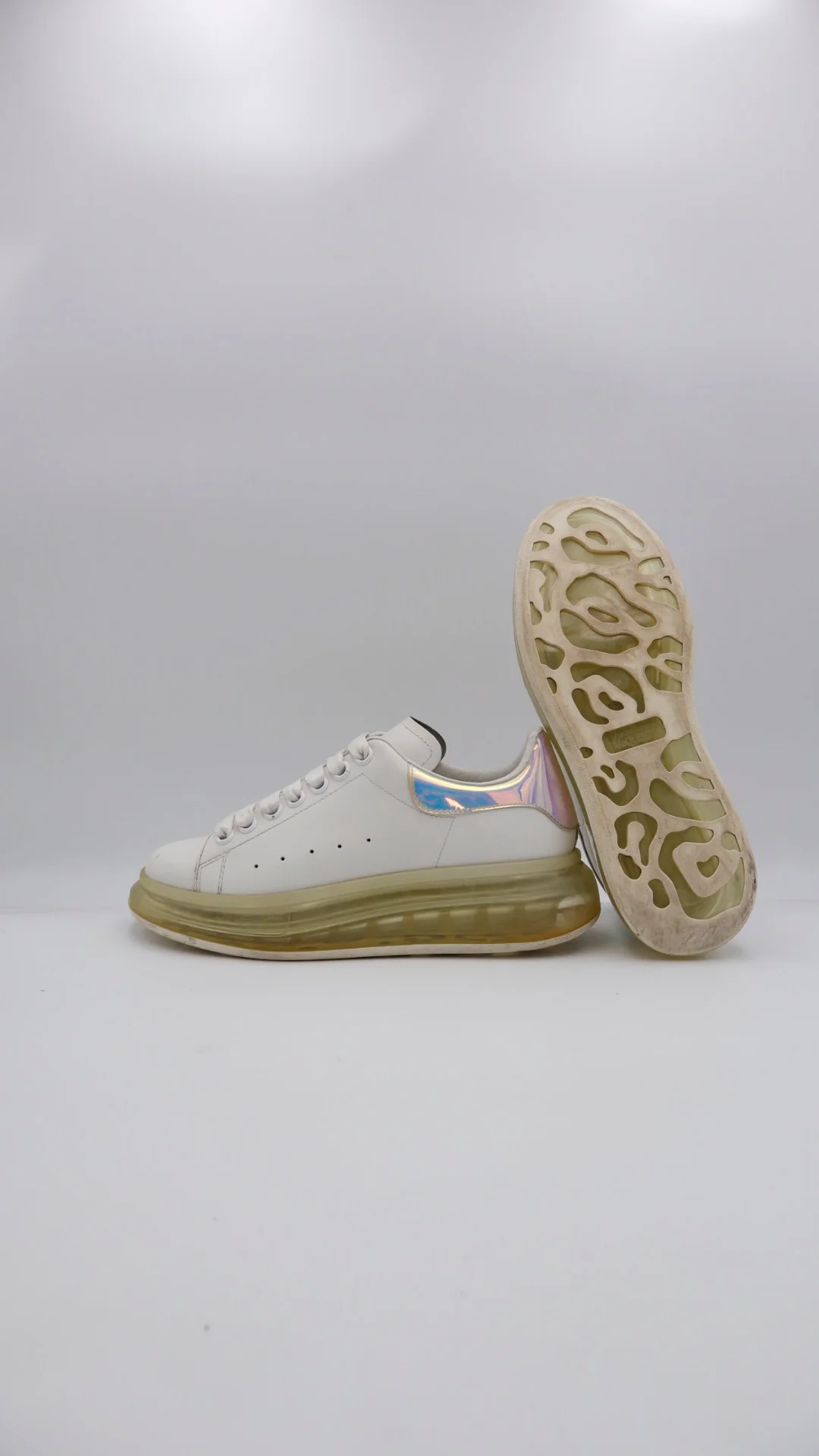 Mcqueen Valve Tornasol - Imagen 5