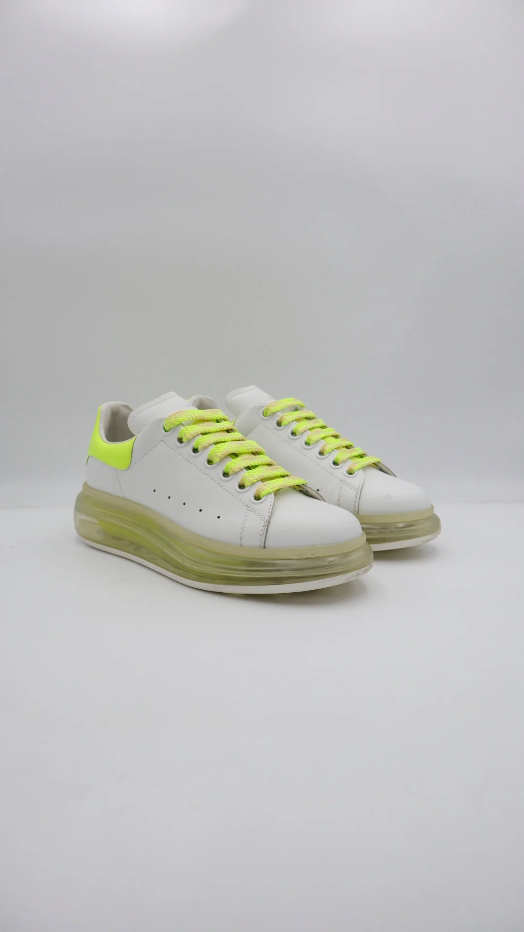 Mcqueen White Yellow Valve - Imagen 1