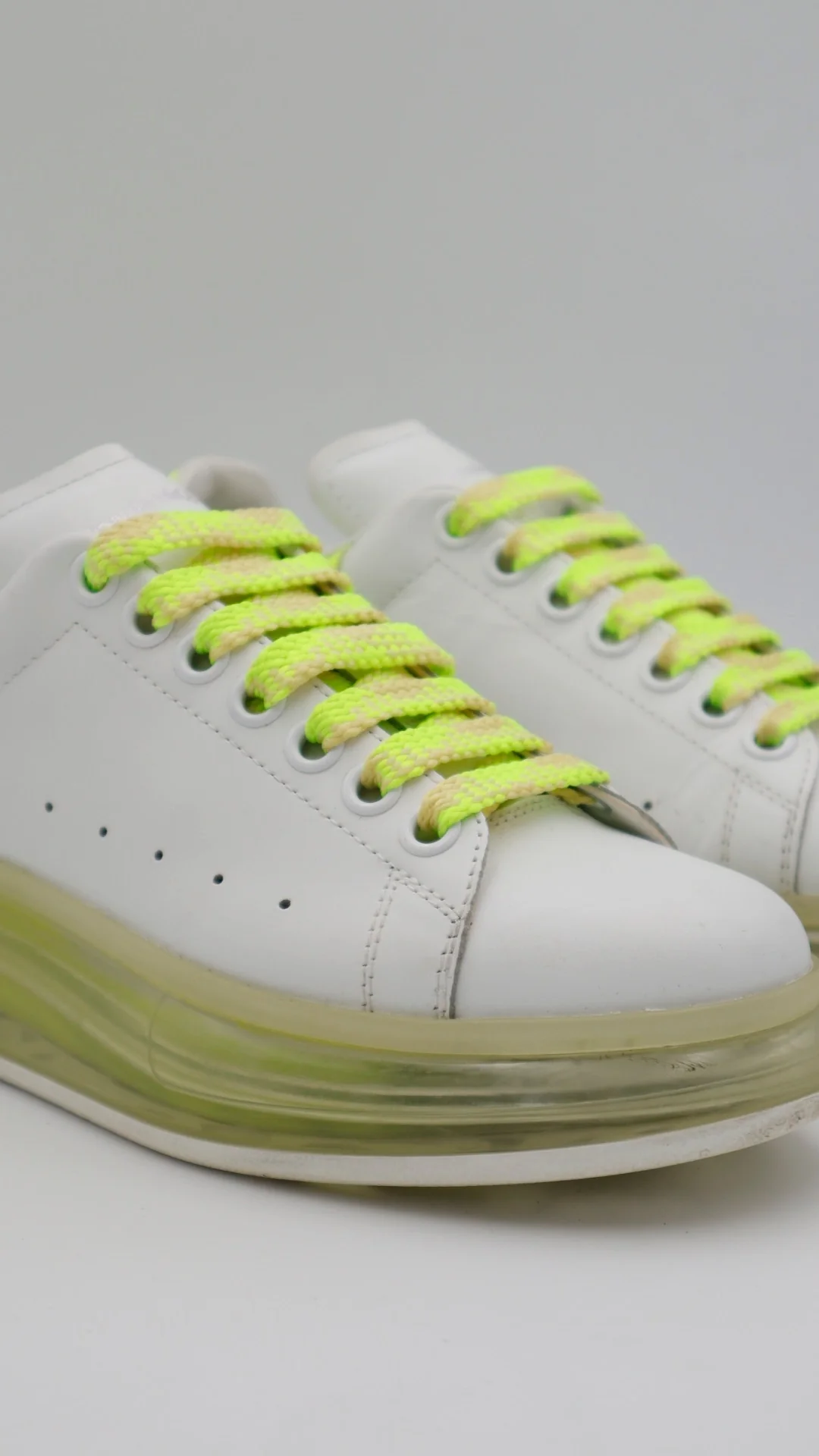 Mcqueen White Yellow Valve - Imagen 2