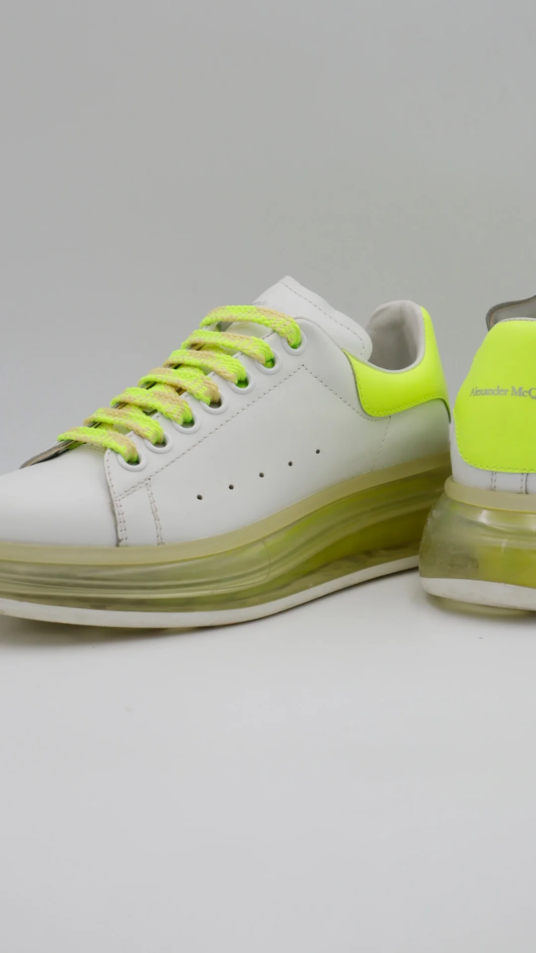 Mcqueen White Yellow Valve - Imagen 5