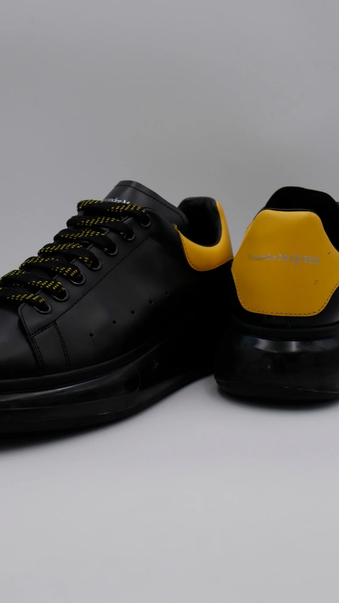 Mcqueen Black And Yellow - Imagen 5