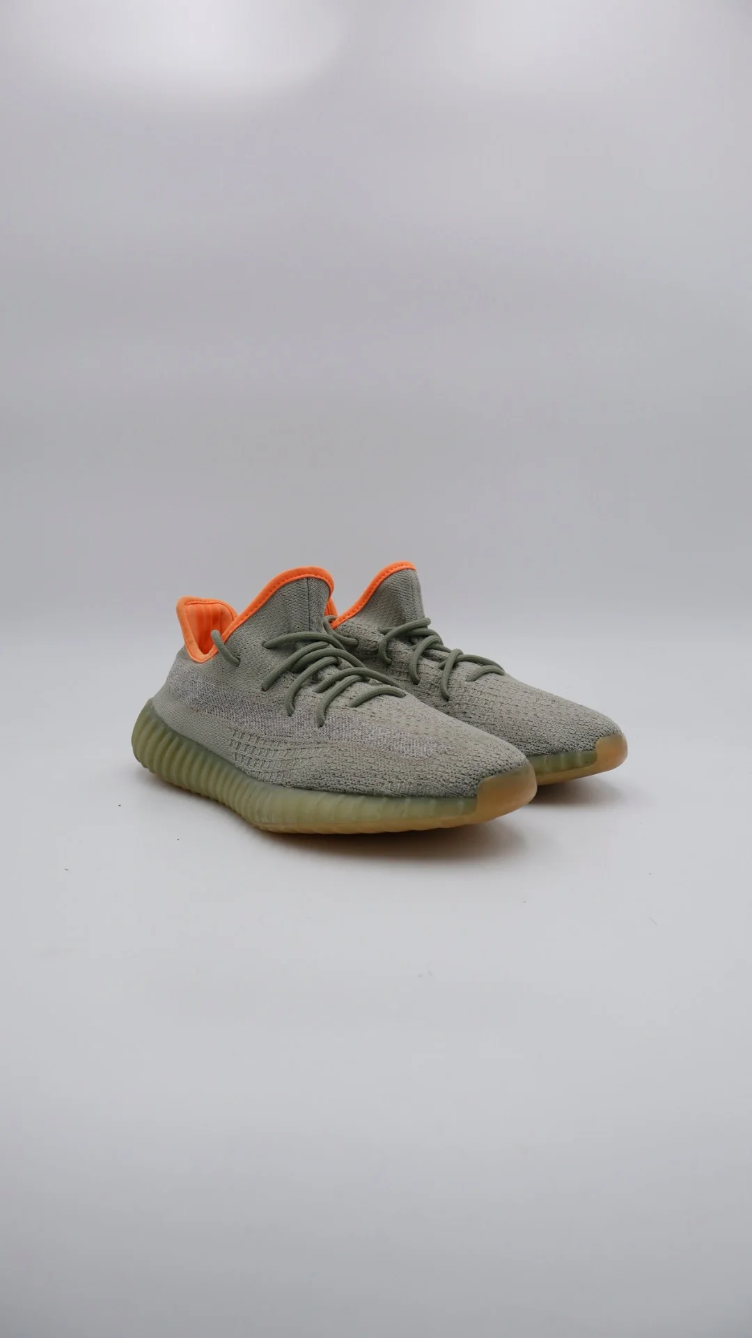 Yeezy 350 Desert Sage - Imagen 1