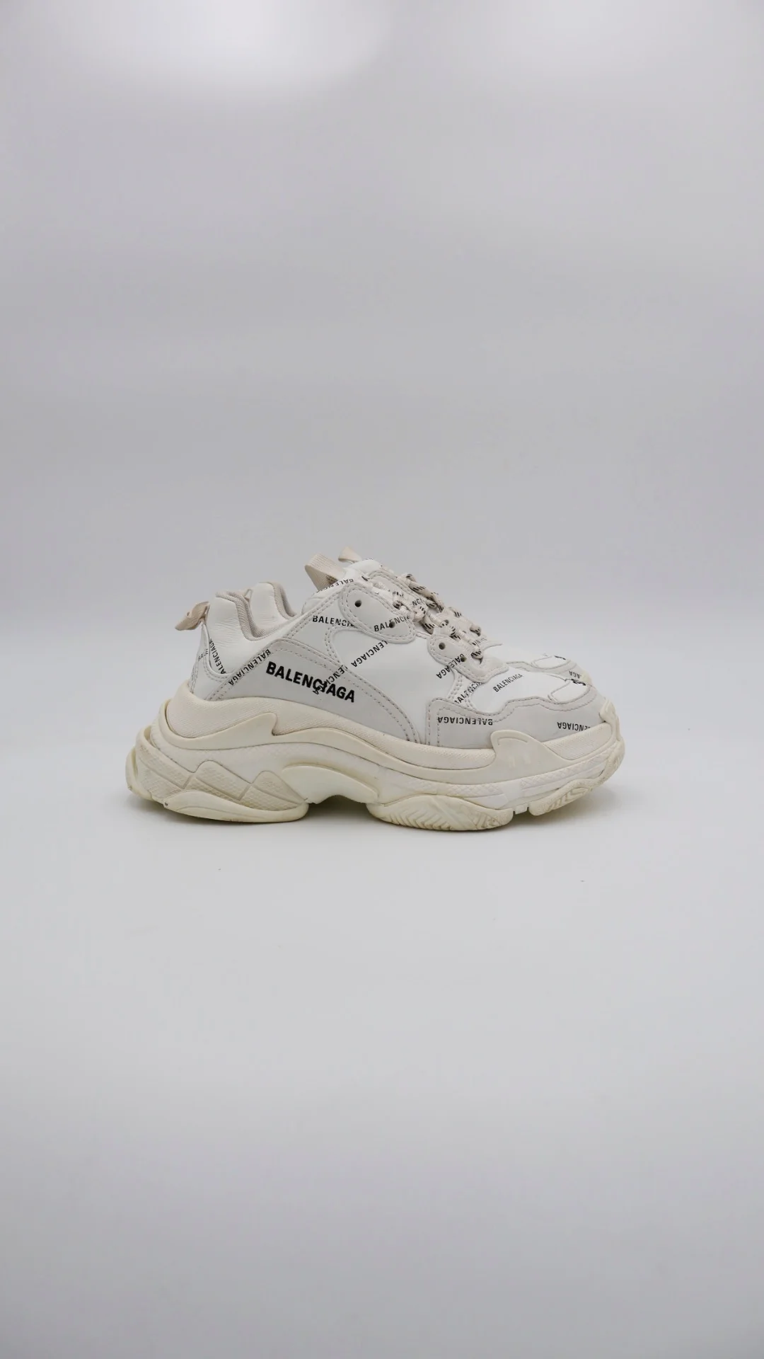 Balenciaga Triple S 