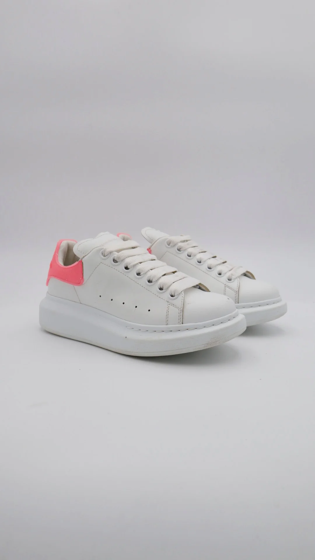 Mcqueen High Pink - Imagen 1