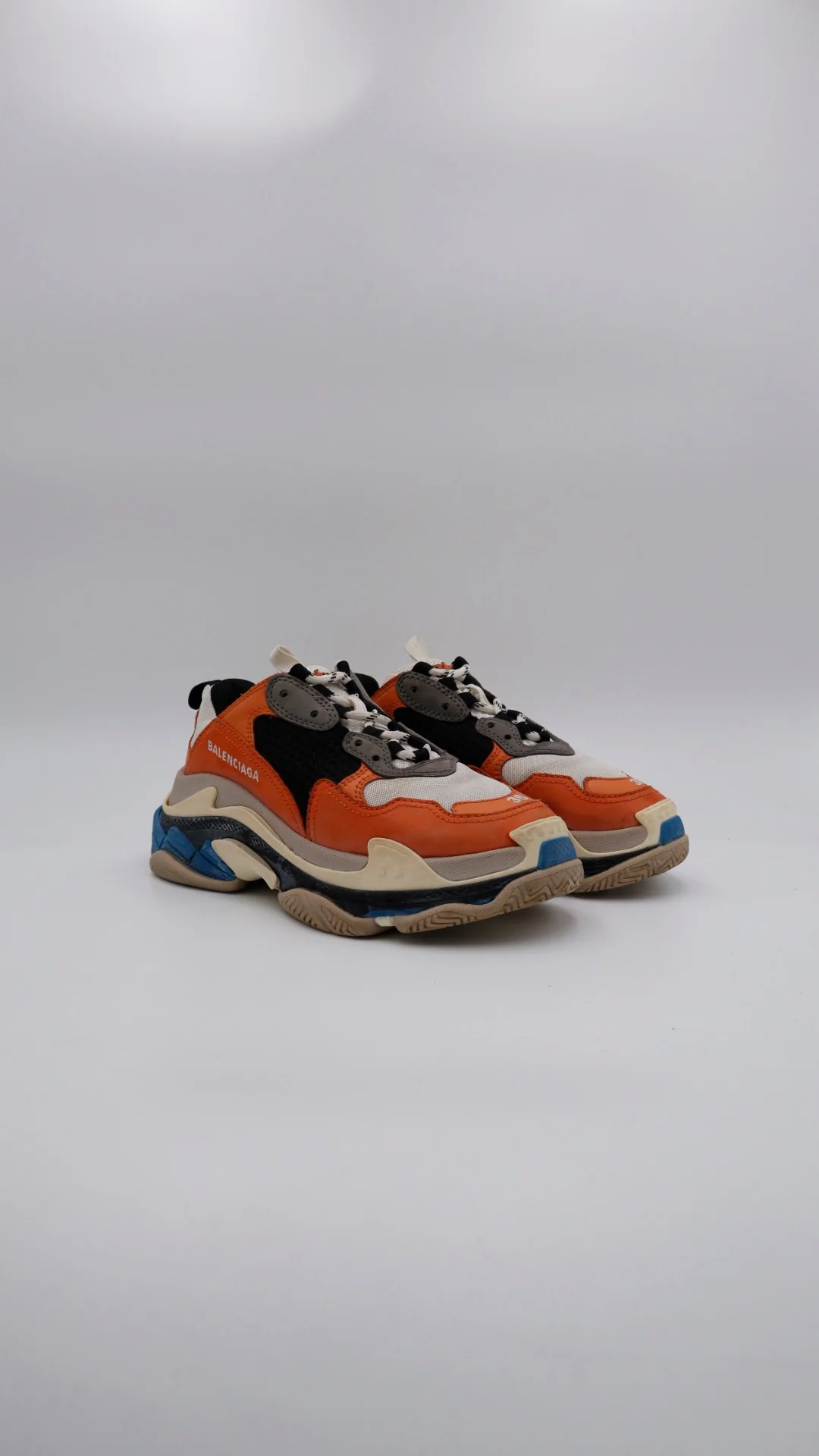 Balenciaga Triple S - Imagen 1