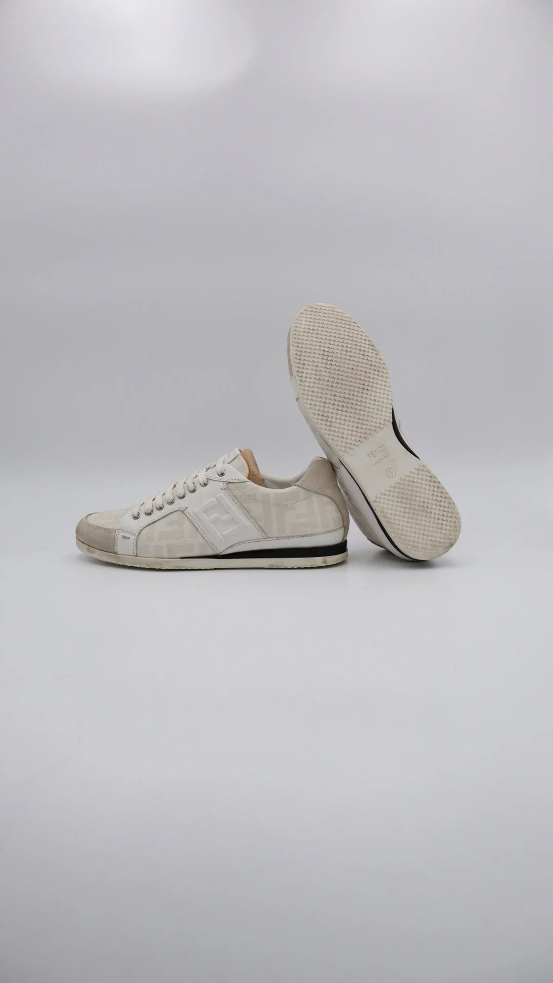 Fendi Low Monogram  - Imagen 4