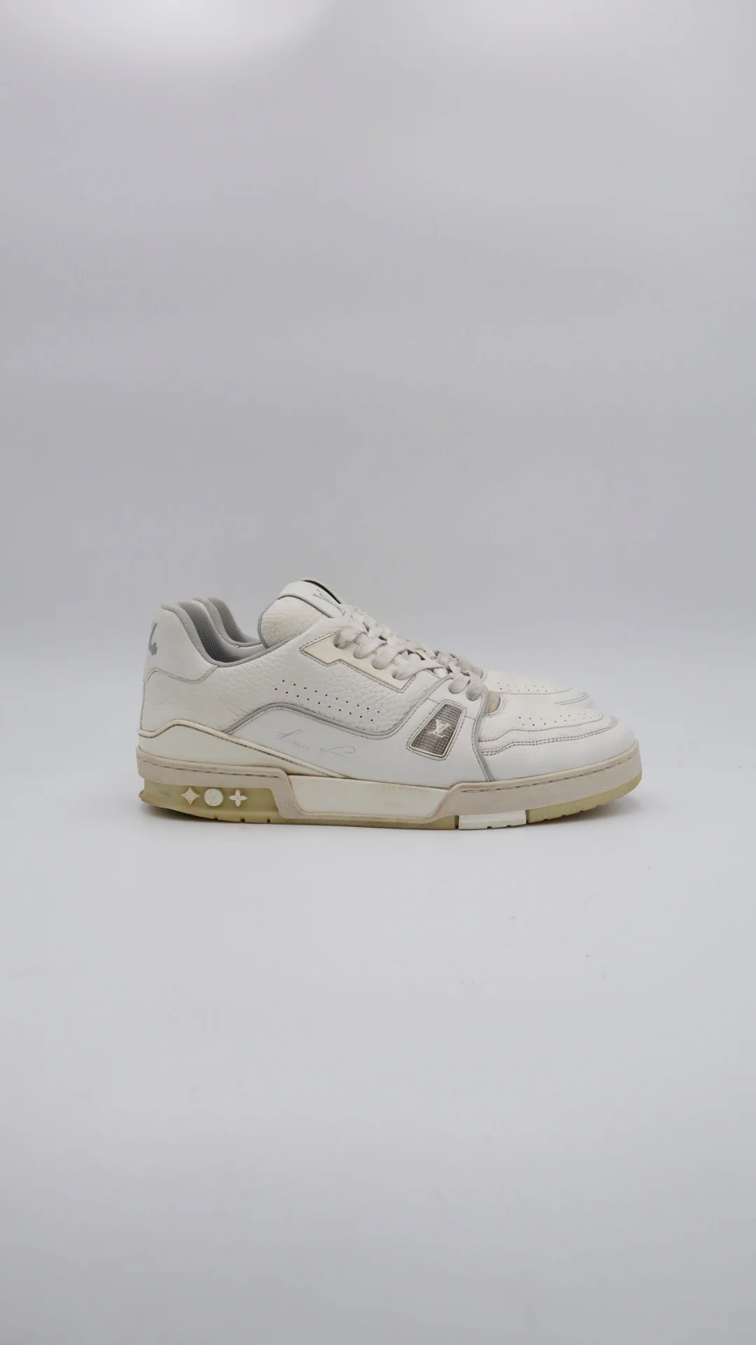 Louis Vuitton Trainer #54 