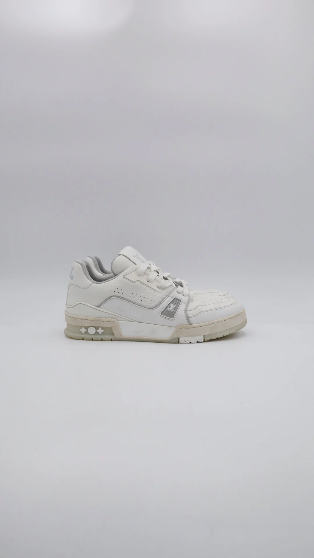 Louis Vuitton Trainer #54