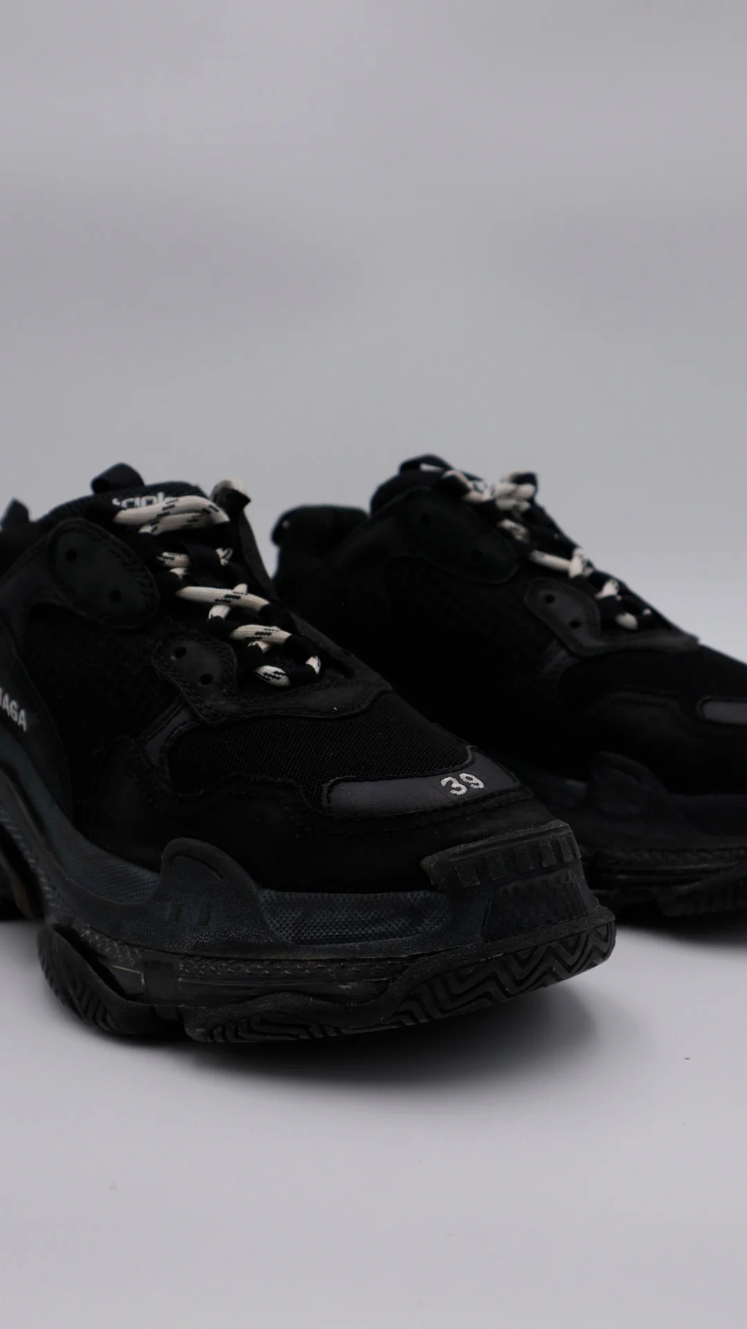 Balenciaga Triple S  3