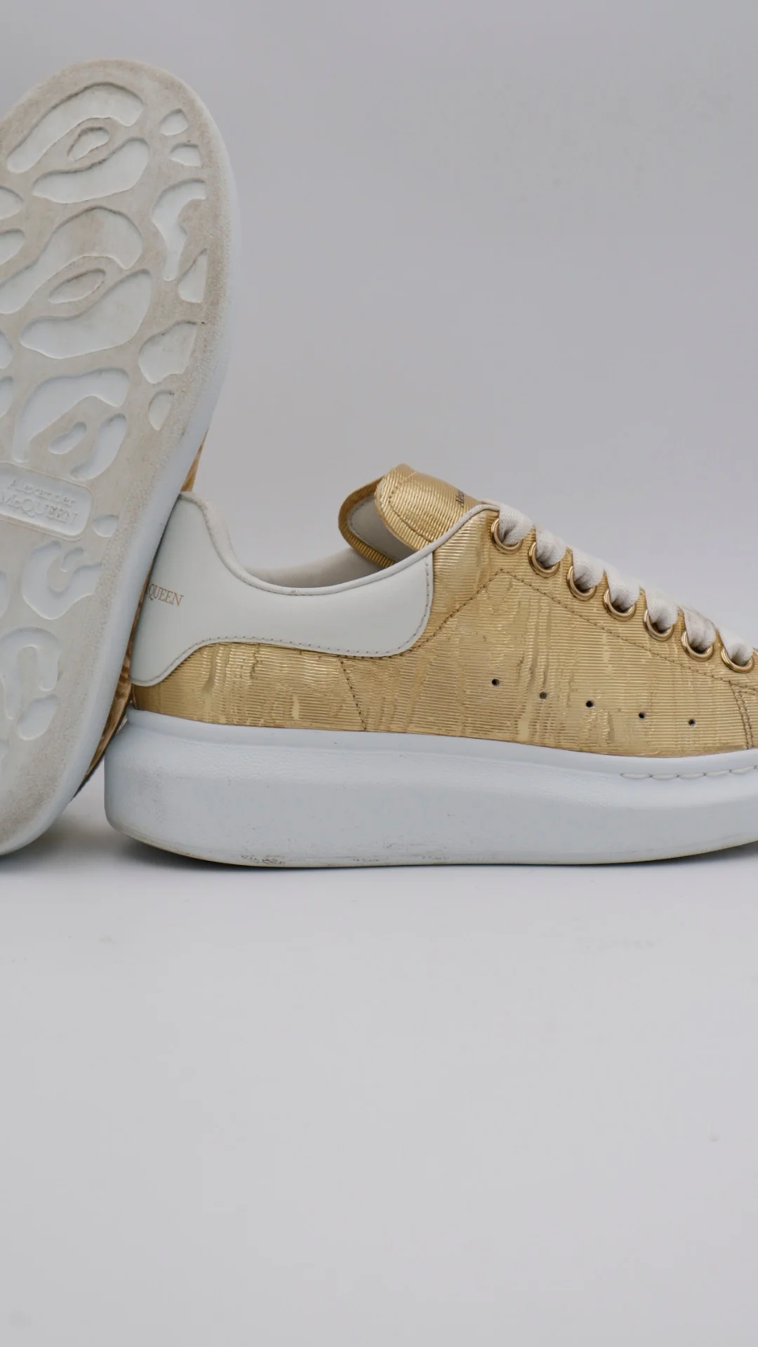 Mcqueen Gold 6