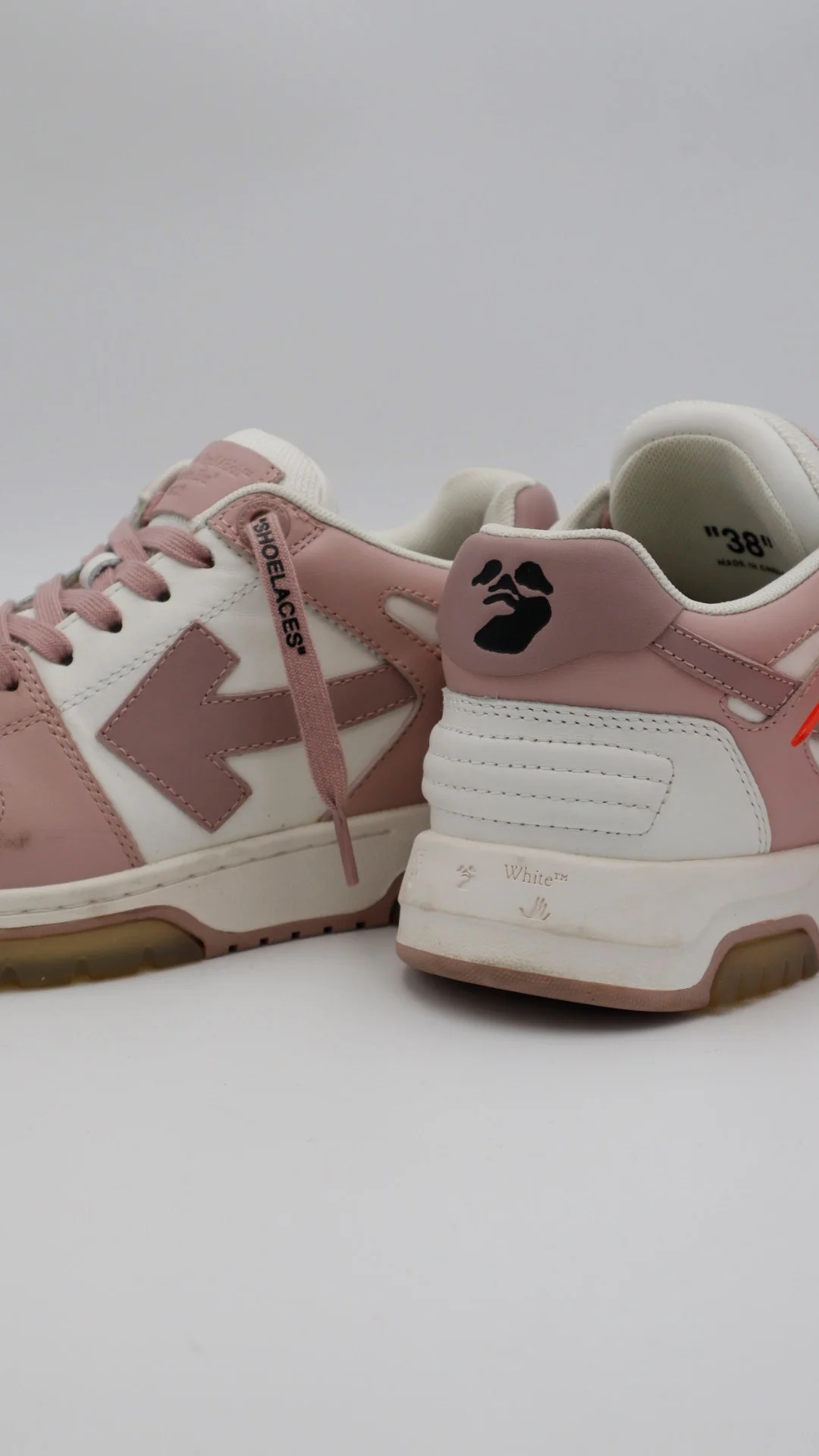 Off OOO Pink White 5