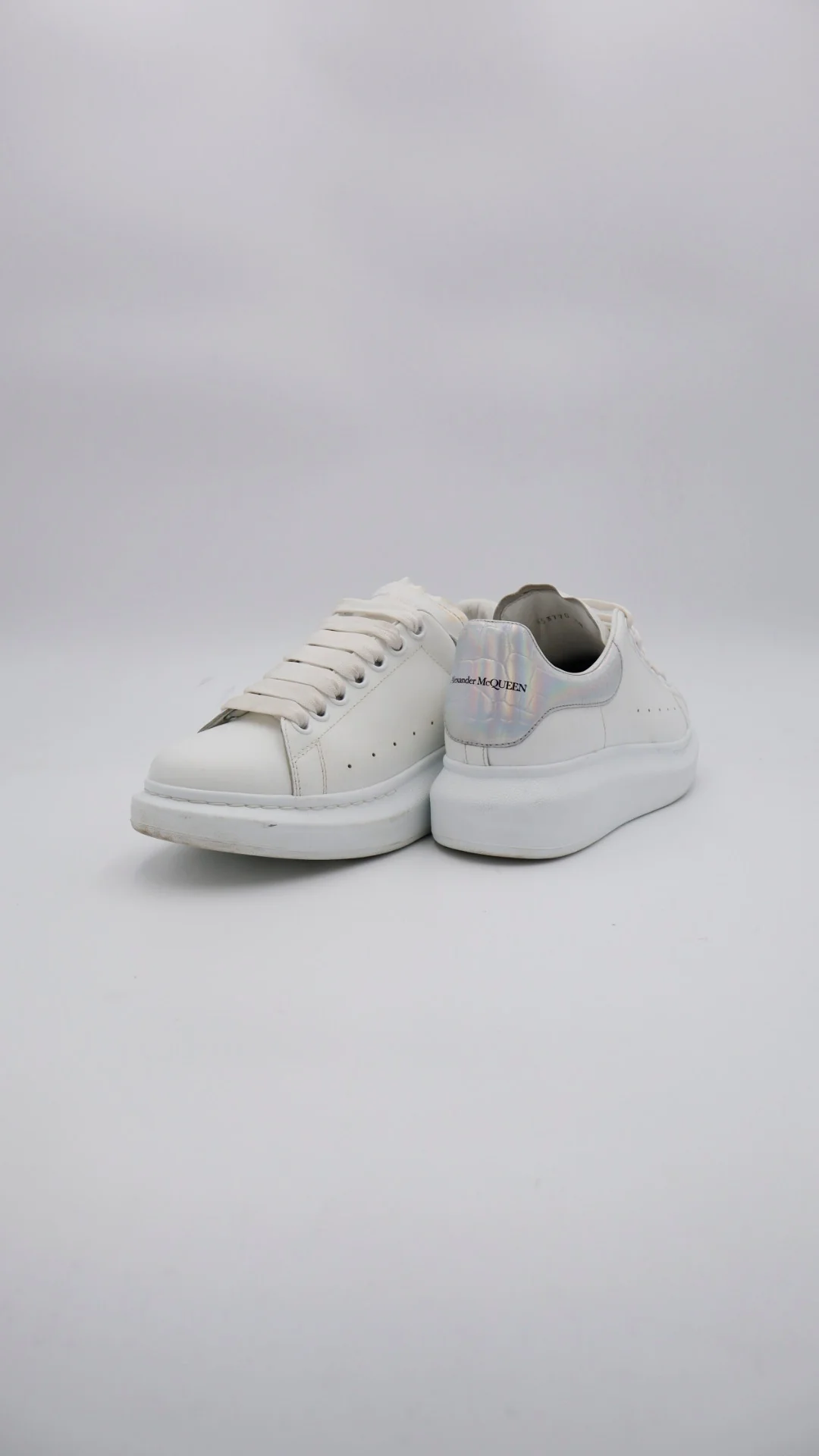 Mcqueen White Tornasol 3