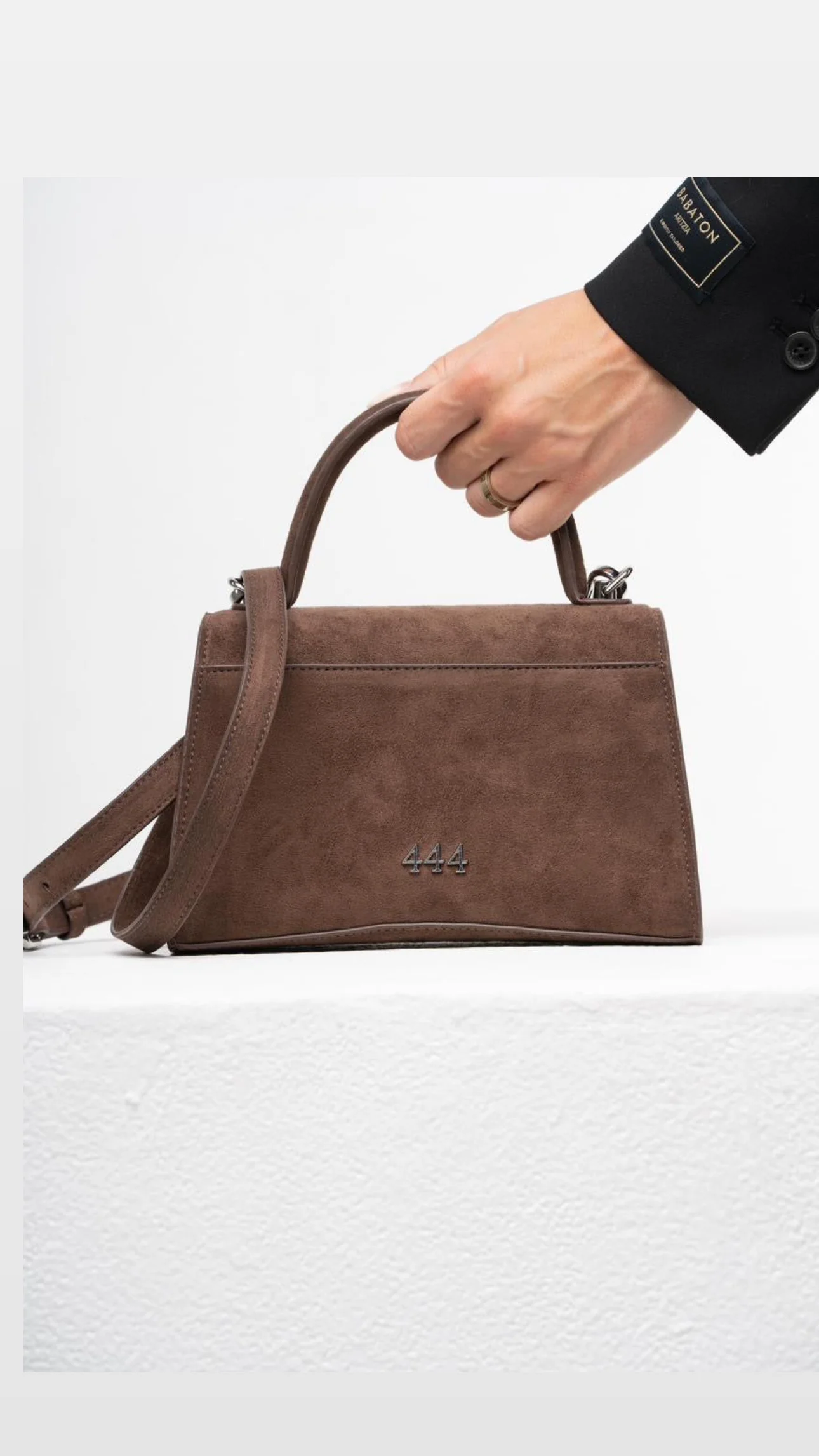 Crossbody Barbas Hats 2