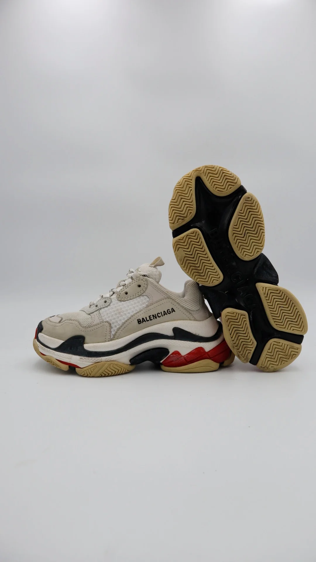 Balenciaga Triple S 5