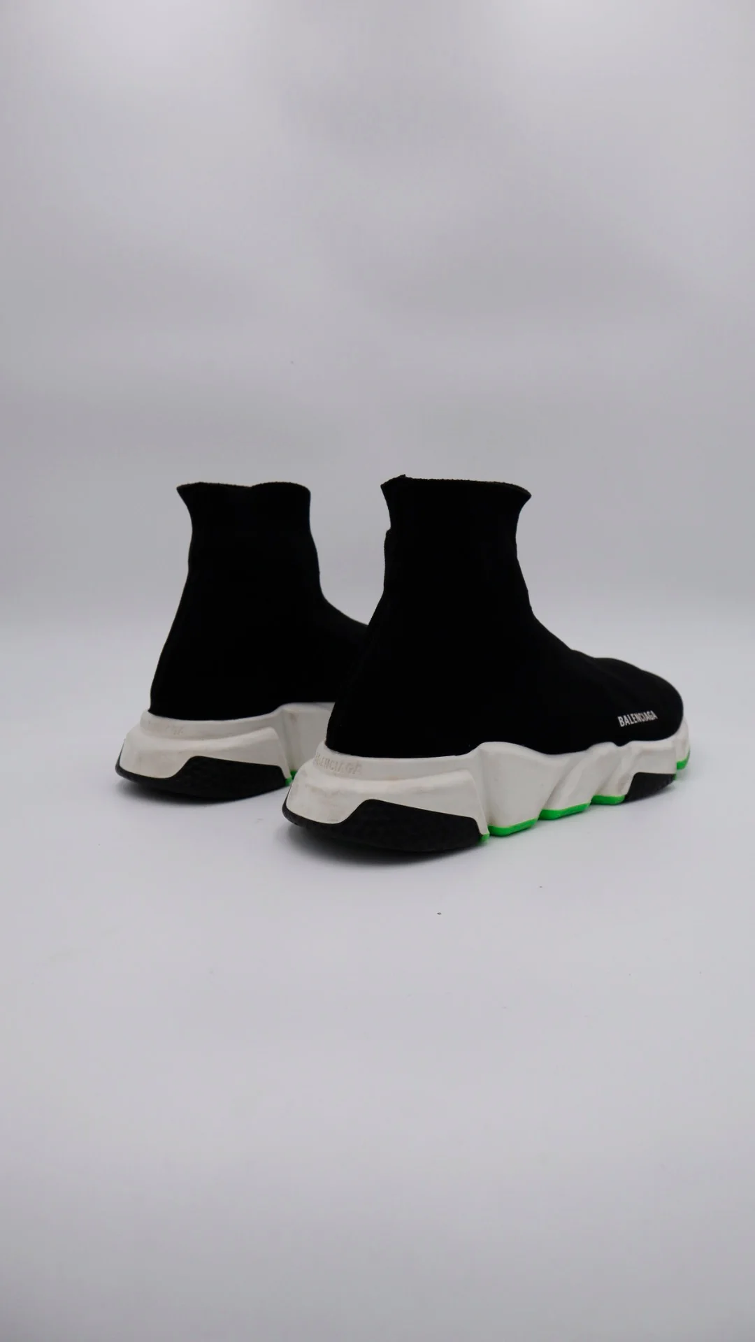 Balenciaga  3