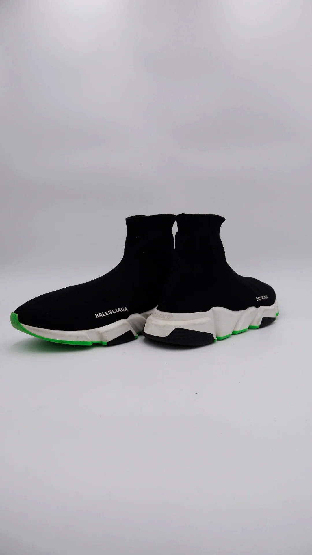 Balenciaga  4
