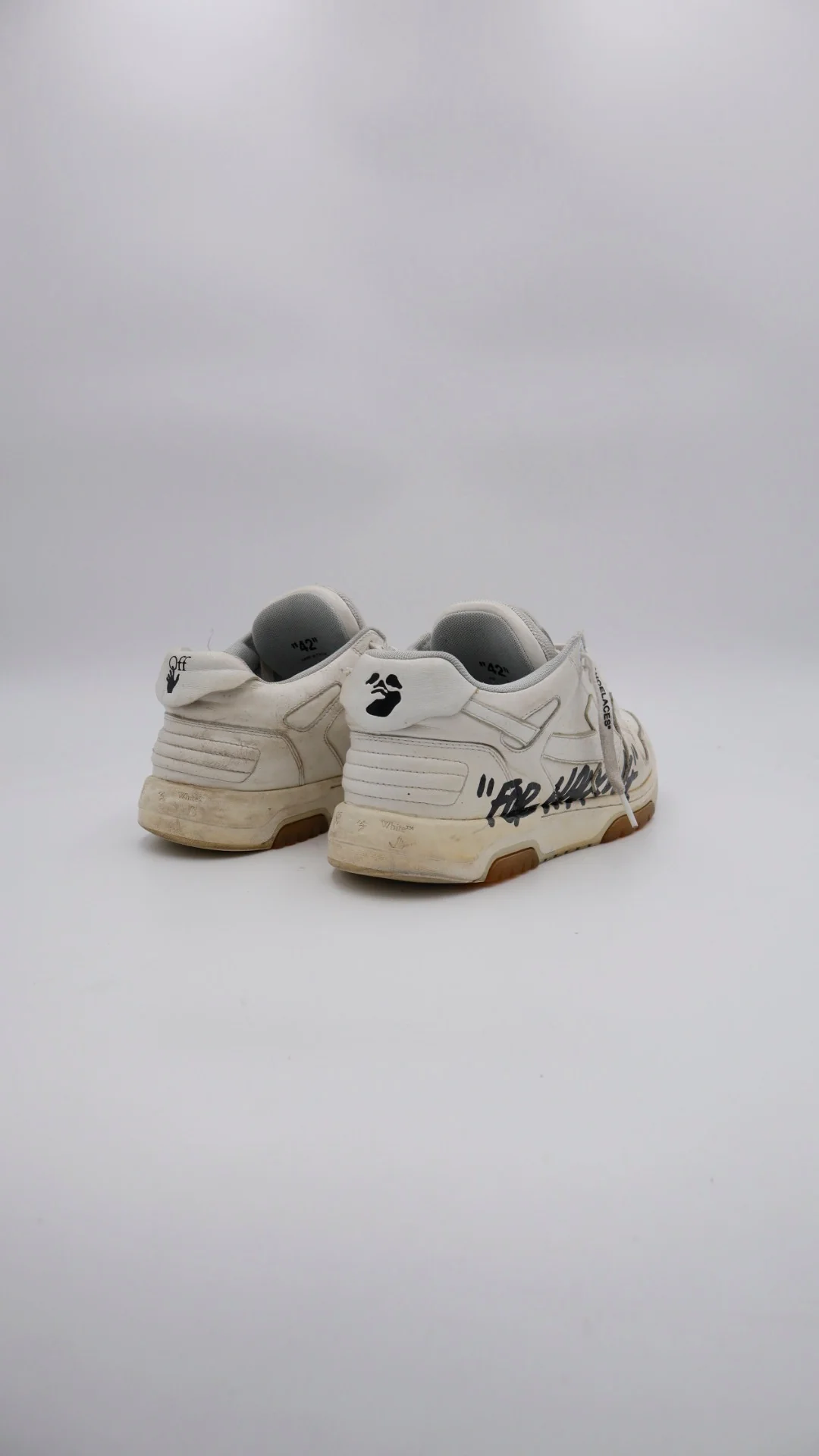 Off White For Working  3