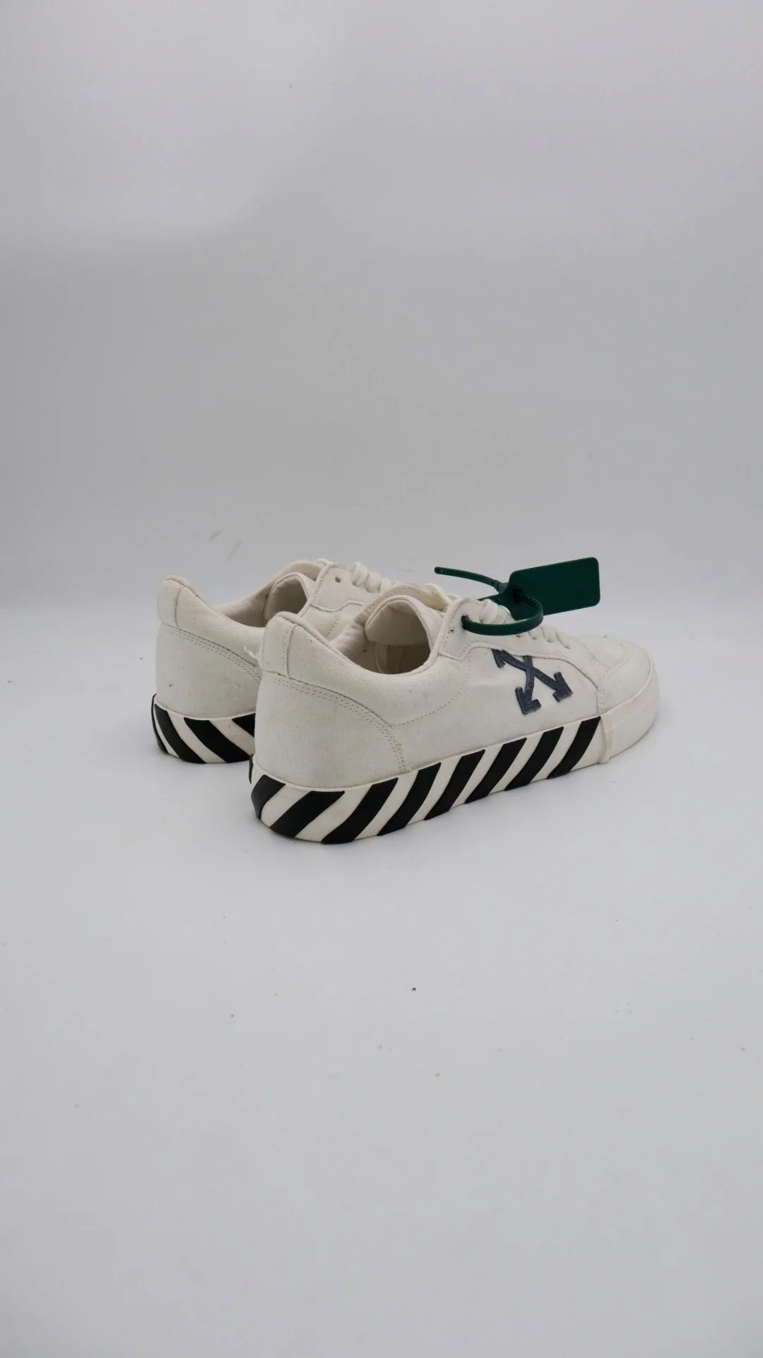 Off Vulc Low 3