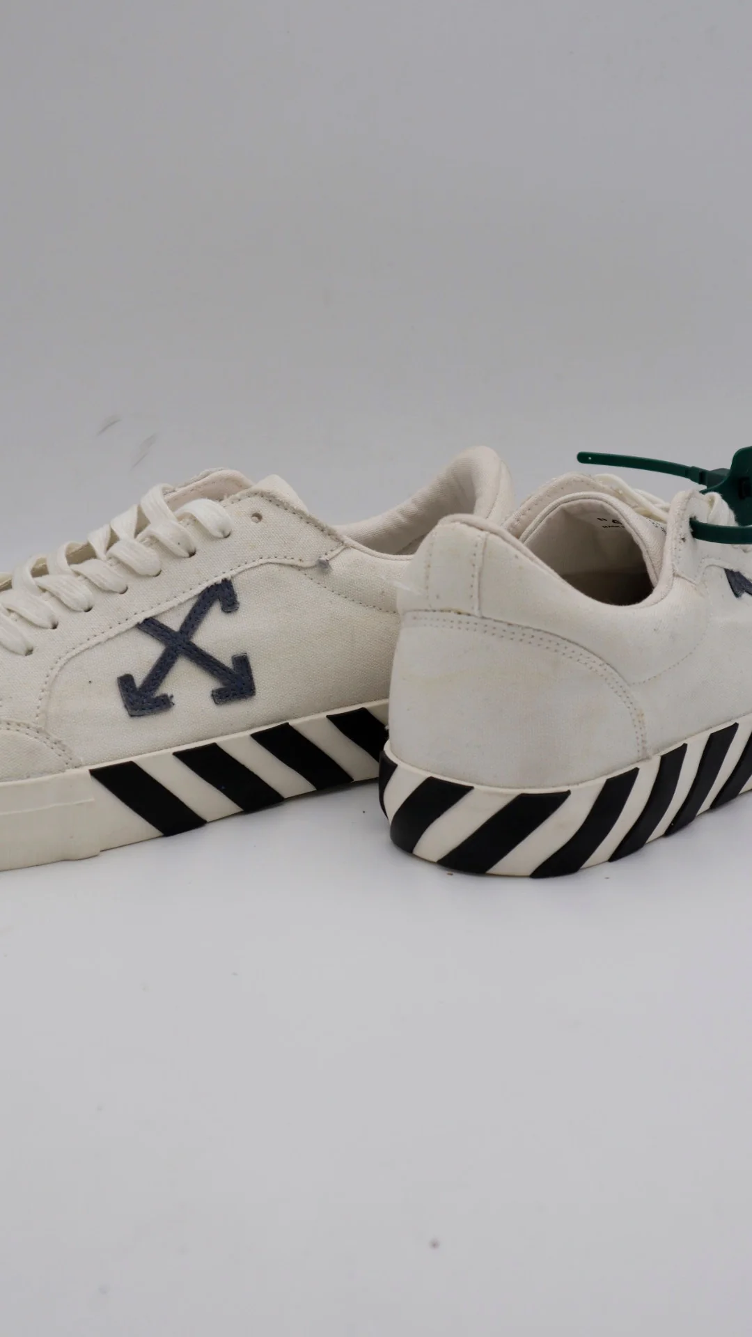 Off Vulc Low 5