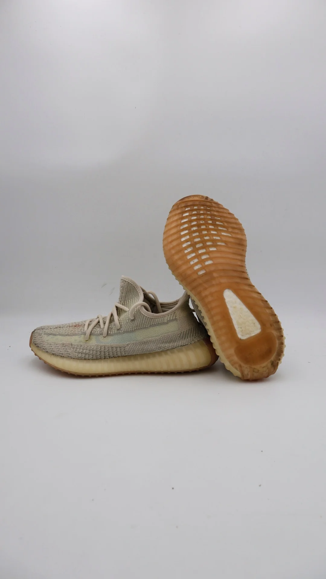 Yeezy 350 Citrin 4