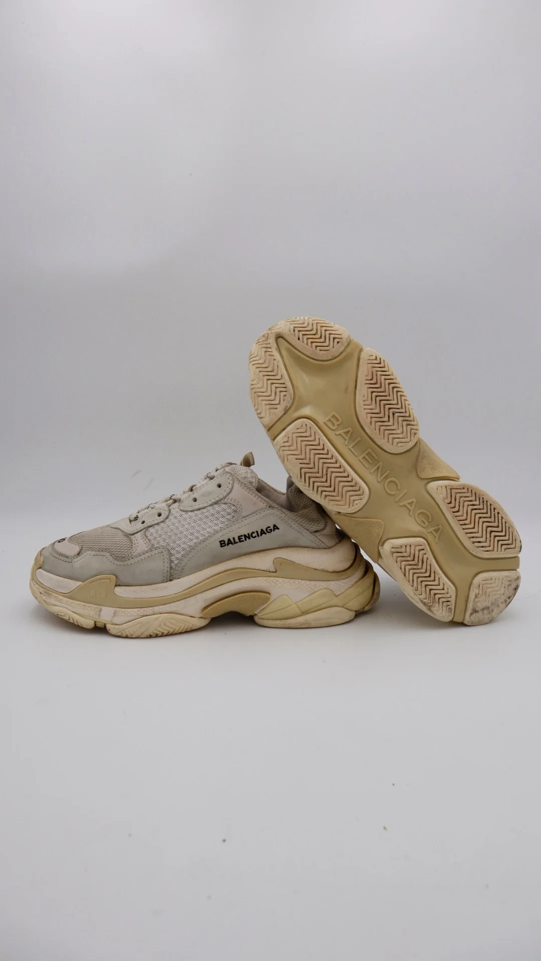 Balenciaga Triple S 5